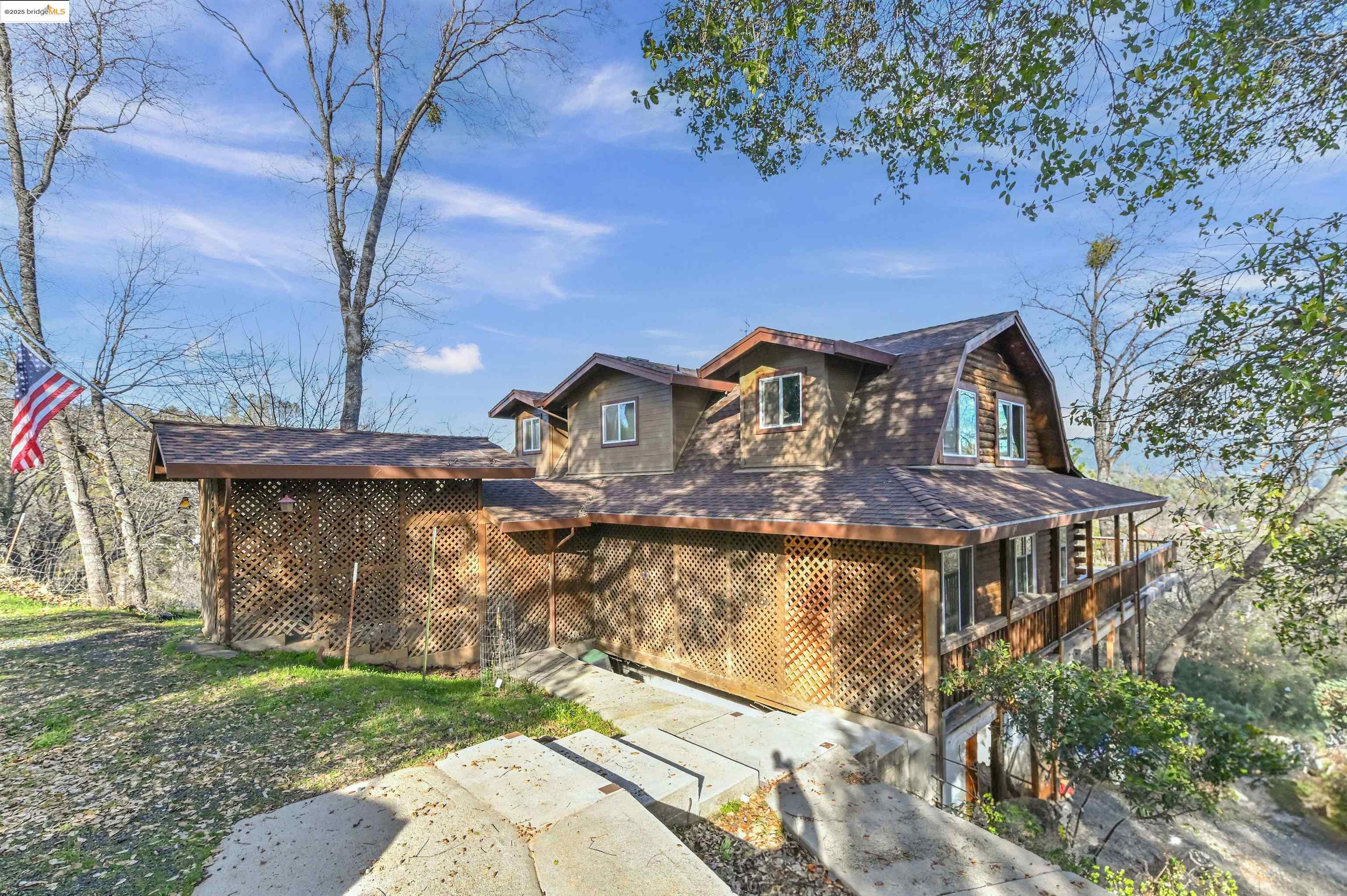 Detail Gallery Image 1 of 52 For 18540 Hershey Rd. W., Tuolumne,  CA 95379 - 4 Beds | 3 Baths