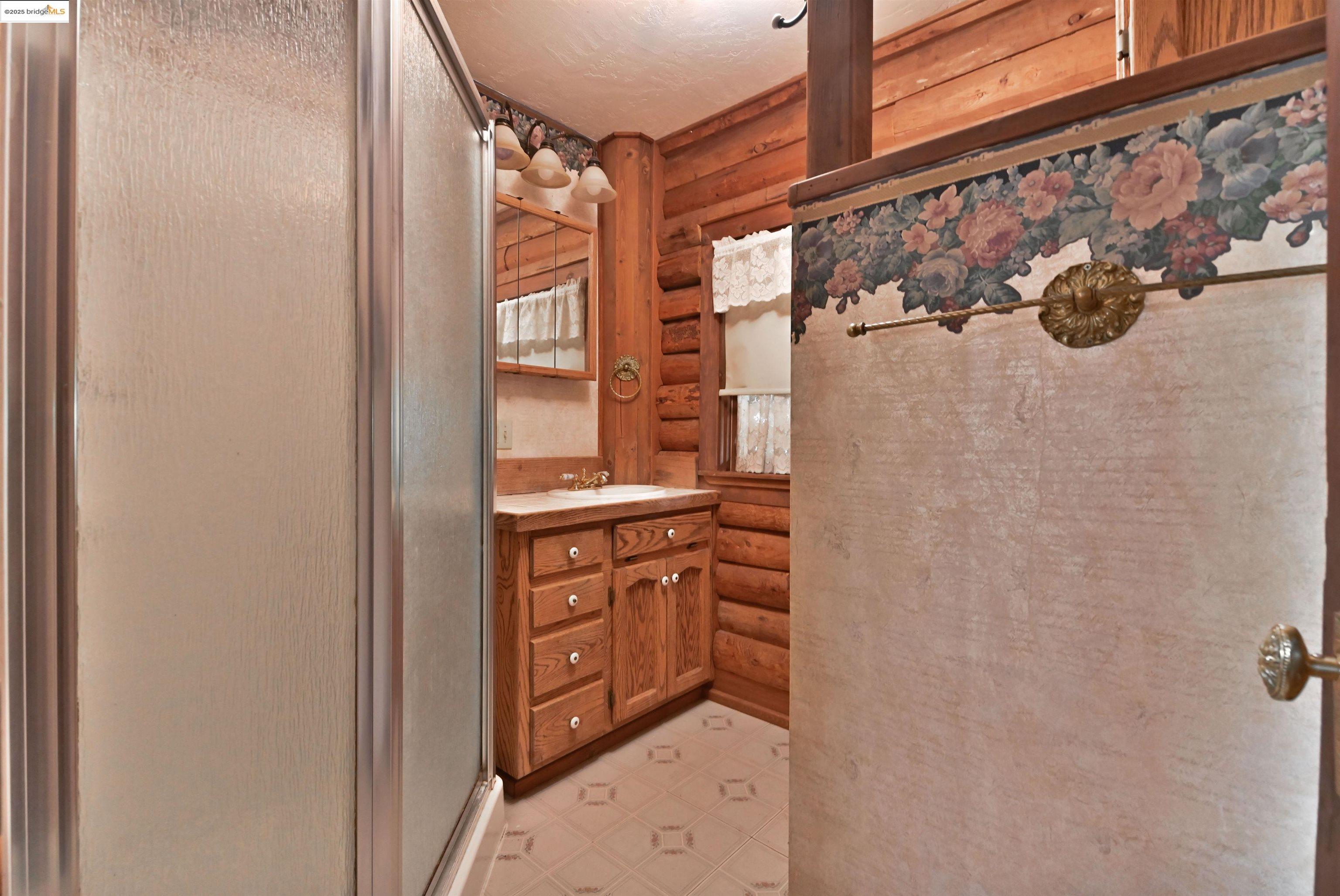 Detail Gallery Image 30 of 52 For 18540 Hershey Rd. W., Tuolumne,  CA 95379 - 4 Beds | 3 Baths