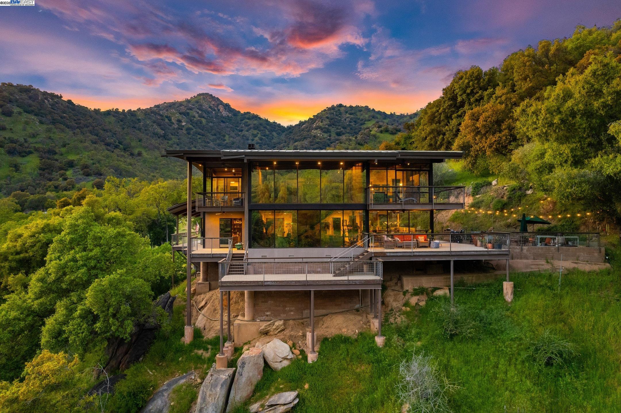 Detail Gallery Image 1 of 60 For 48250 S Fork Dr, Three Rivers,  CA 93271 - 4 Beds | 3/1 Baths
