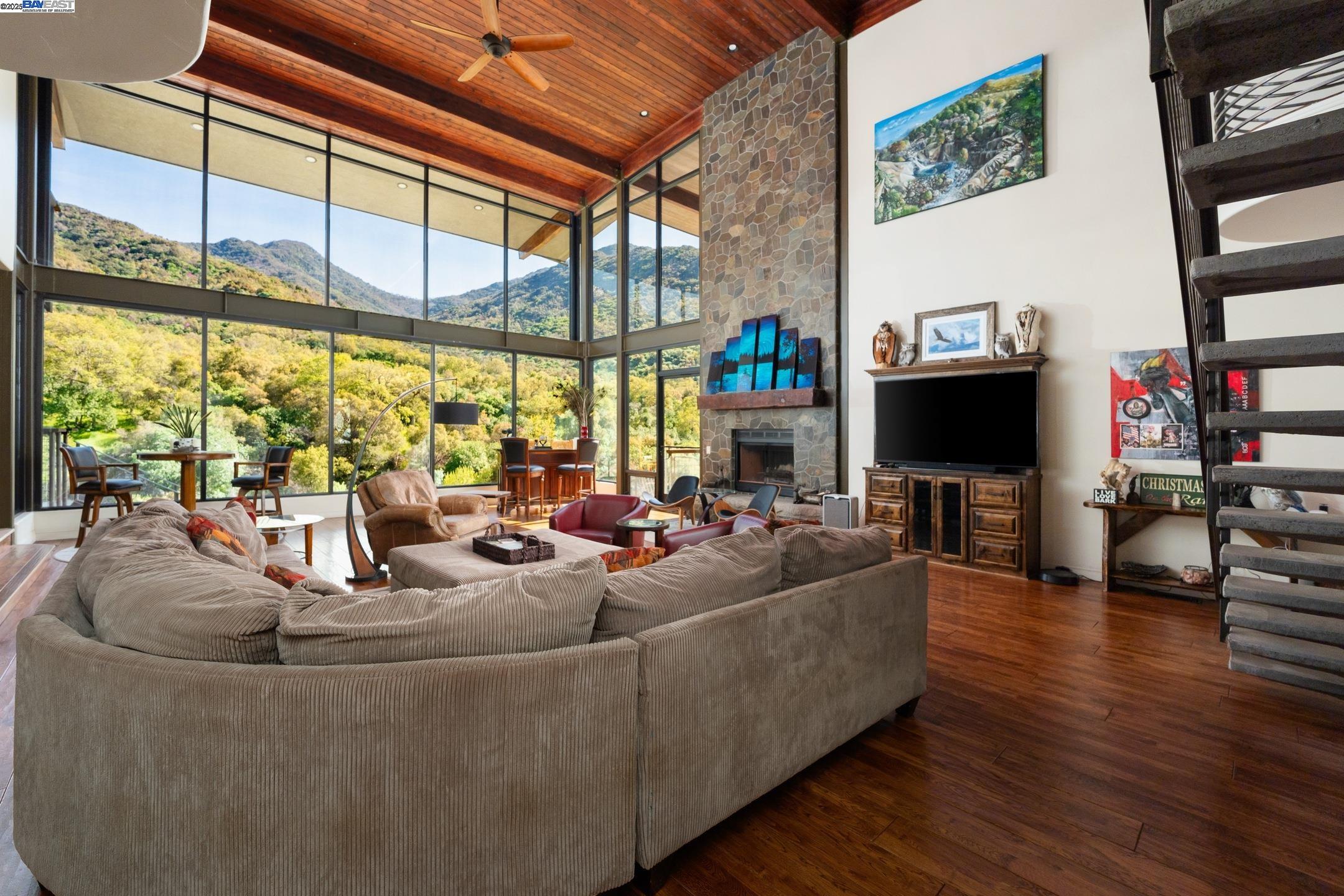 Detail Gallery Image 13 of 60 For 48250 S Fork Dr, Three Rivers,  CA 93271 - 4 Beds | 3/1 Baths
