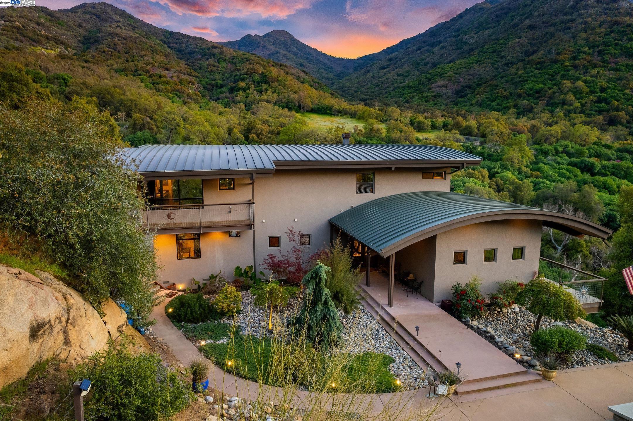 Detail Gallery Image 4 of 60 For 48250 S Fork Dr, Three Rivers,  CA 93271 - 4 Beds | 3/1 Baths