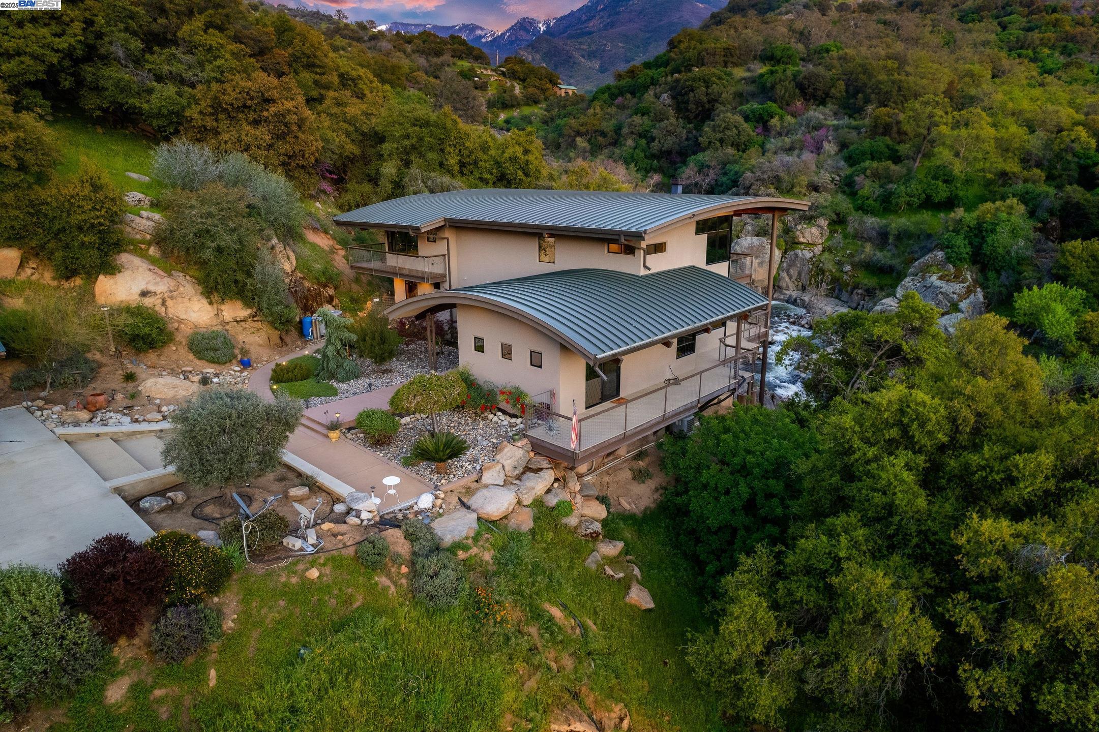 Detail Gallery Image 45 of 60 For 48250 S Fork Dr, Three Rivers,  CA 93271 - 4 Beds | 3/1 Baths