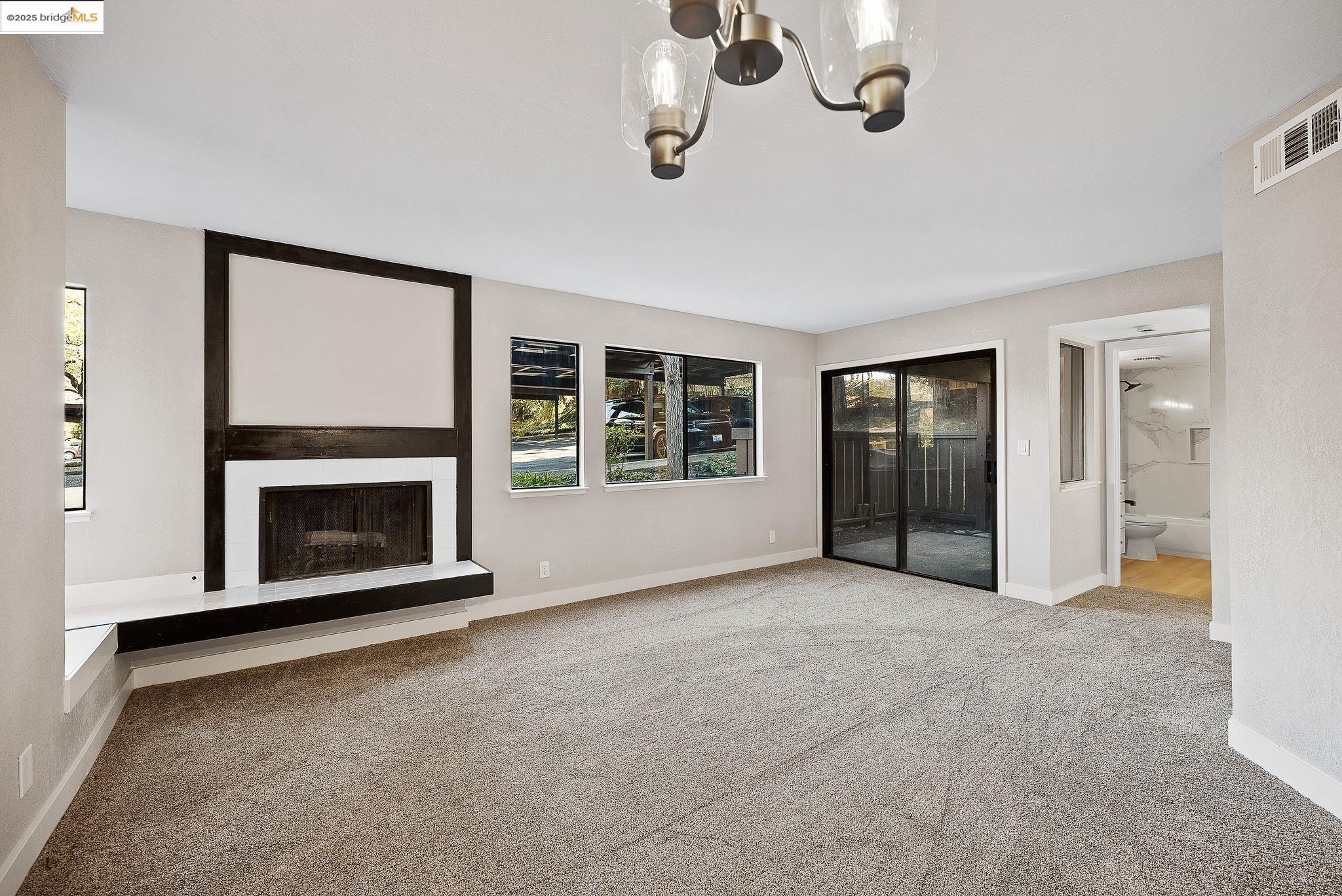 Photo #5: 41088299 Listing: Photo #5