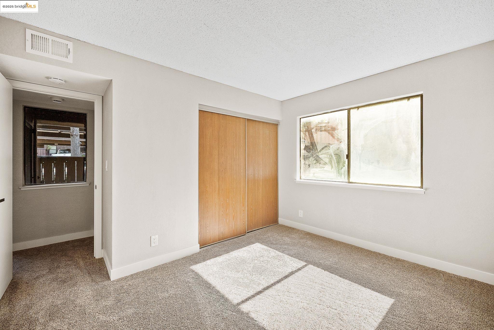 Photo #10: 41088299 Listing: Photo #10
