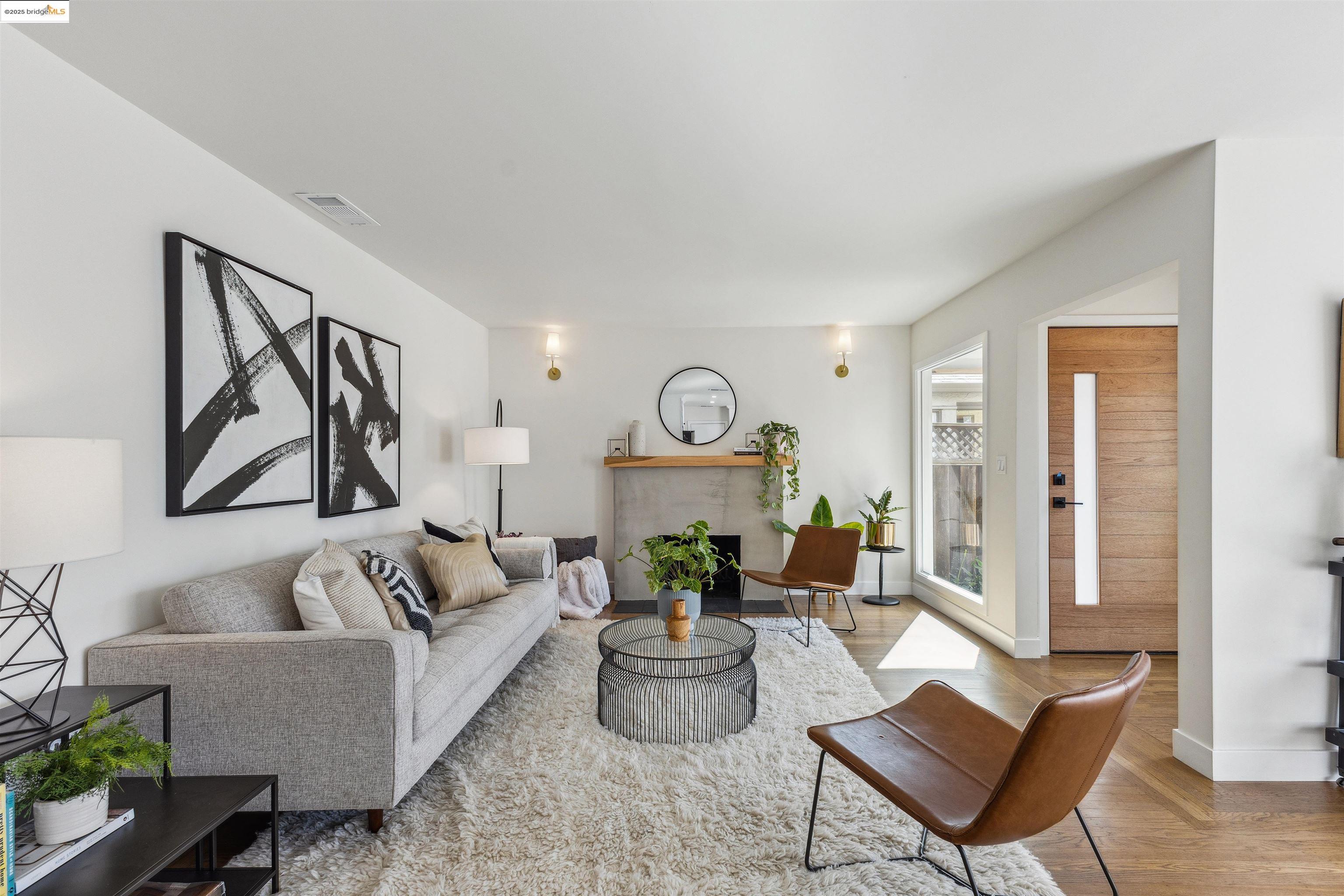 Detail Gallery Image 1 of 1 For 21476 Orange Ave, Castro Valley,  CA 94546 - 3 Beds | 2/1 Baths