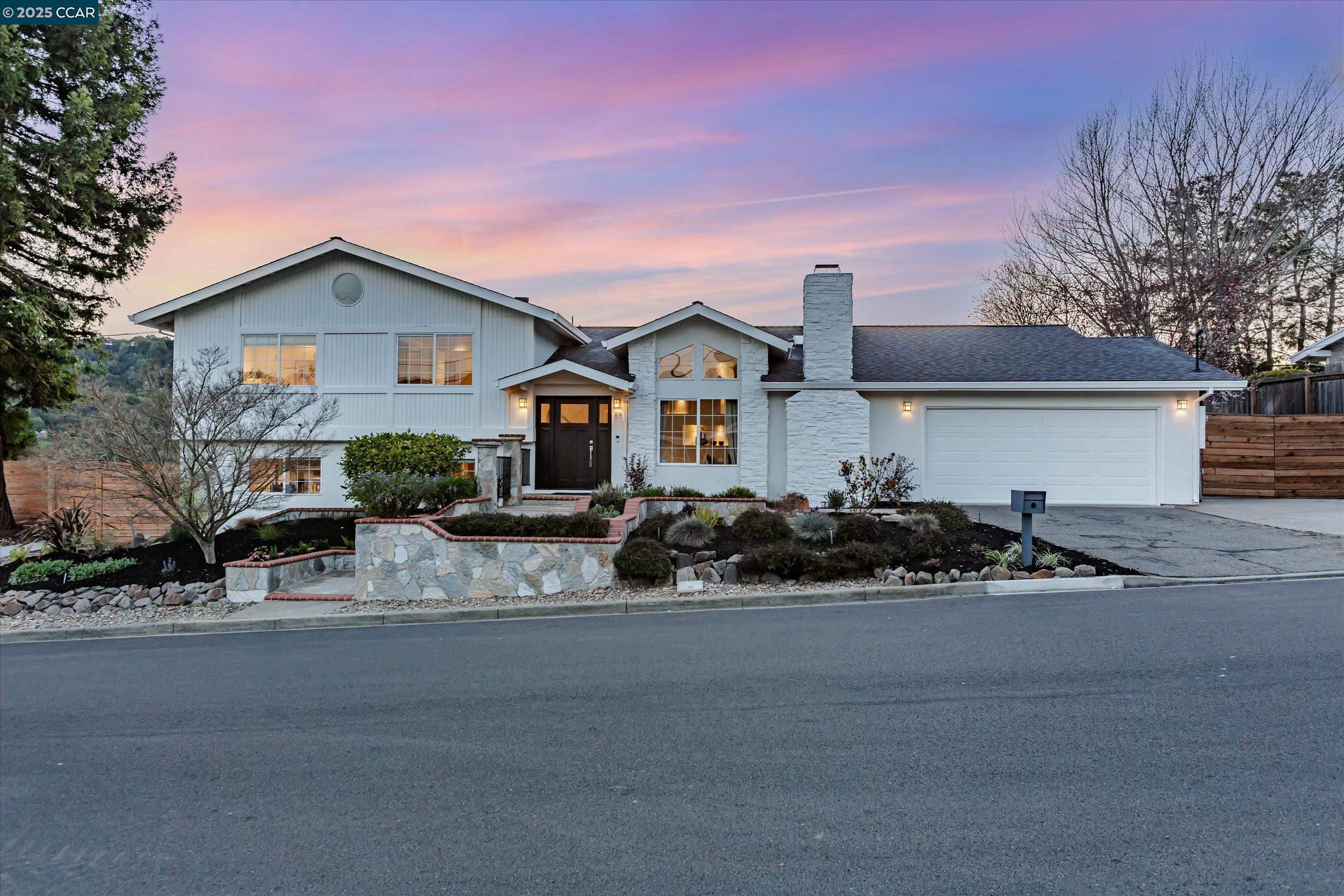 Detail Gallery Image 1 of 1 For 88 Shuey Dr, Moraga,  CA 94556 - 5 Beds | 3 Baths