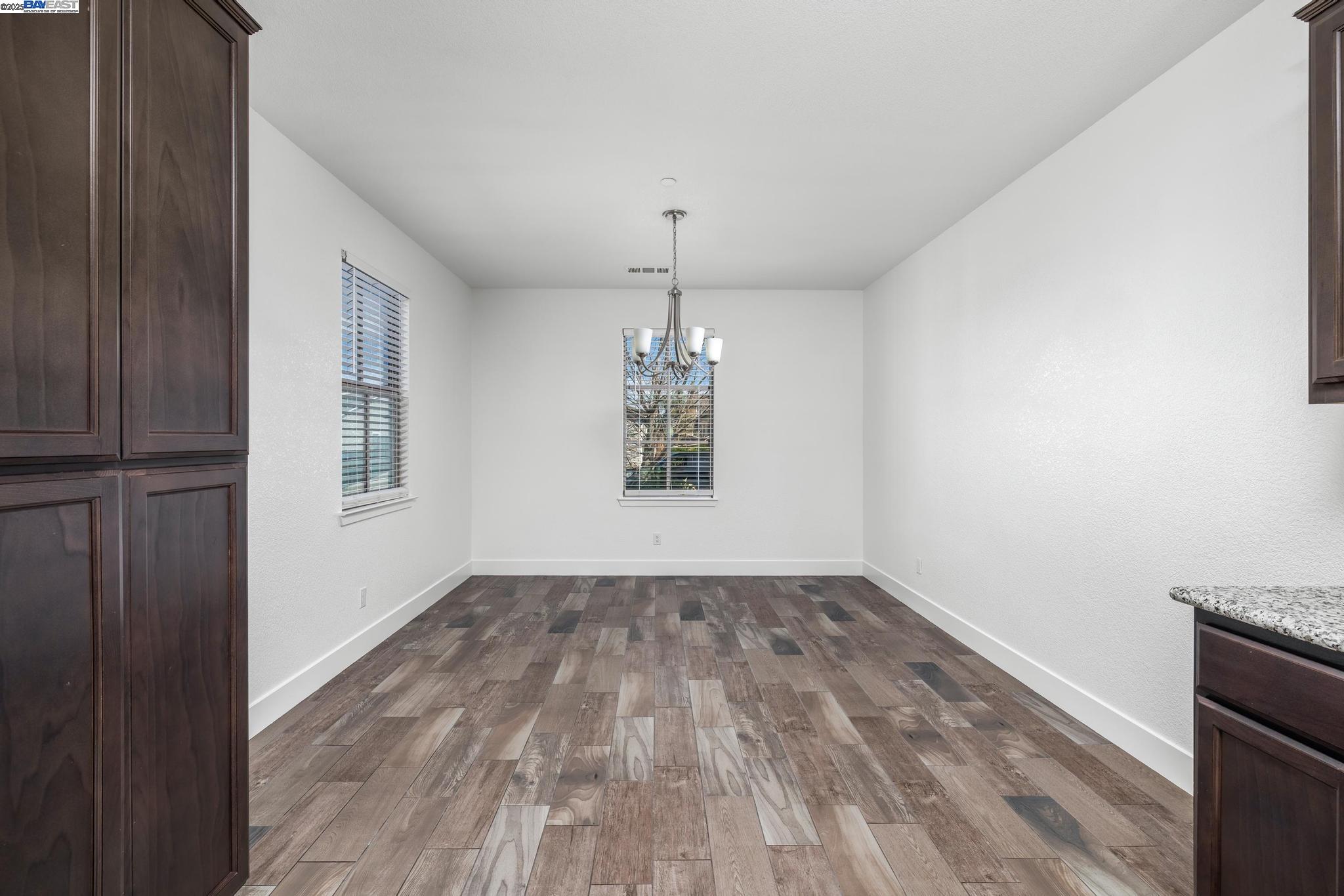 Detail Gallery Image 15 of 52 For 115 Lemon Blossom Ln, Patterson,  CA 95363 - 4 Beds | 2/1 Baths