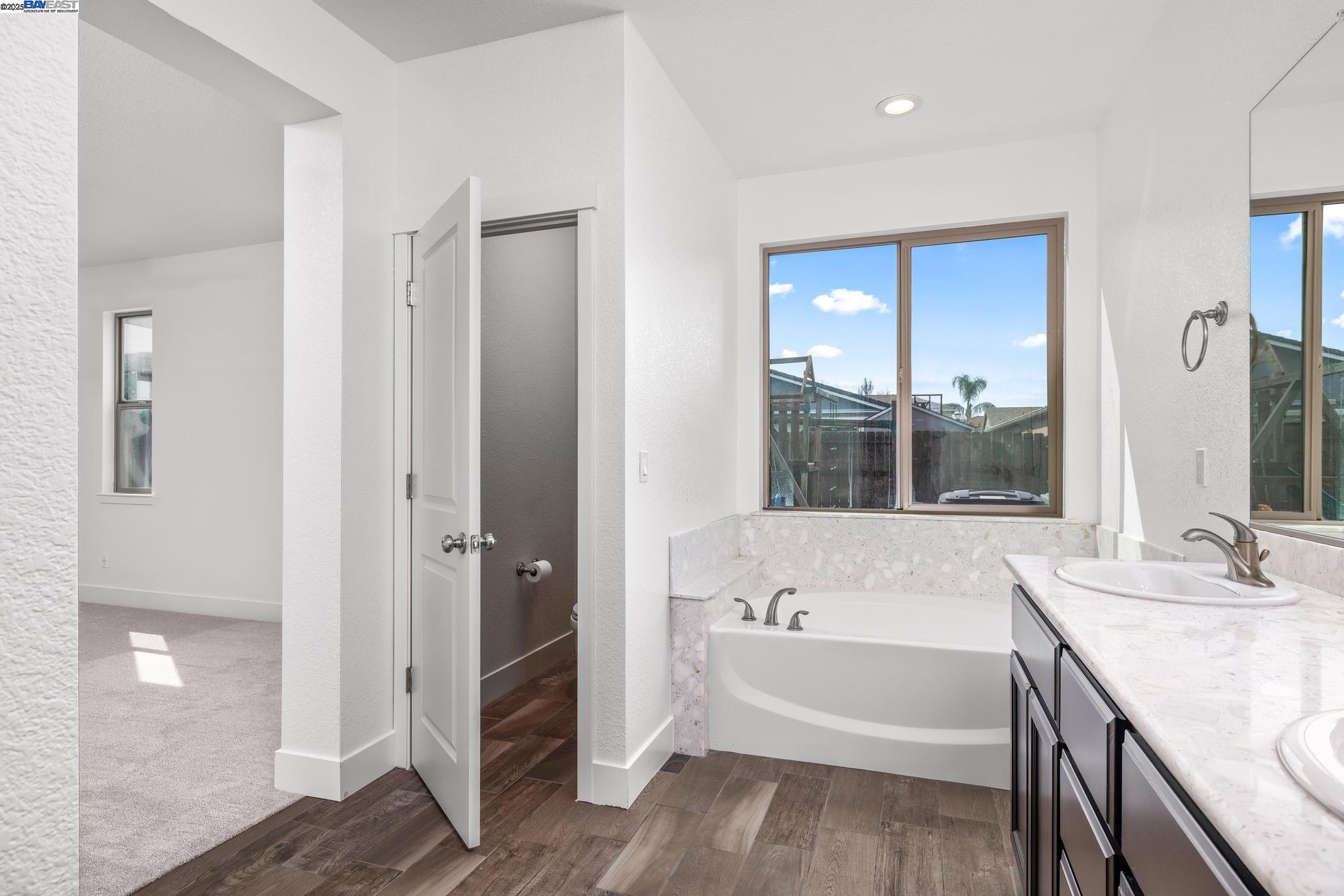 Detail Gallery Image 25 of 52 For 115 Lemon Blossom Ln, Patterson,  CA 95363 - 4 Beds | 2/1 Baths