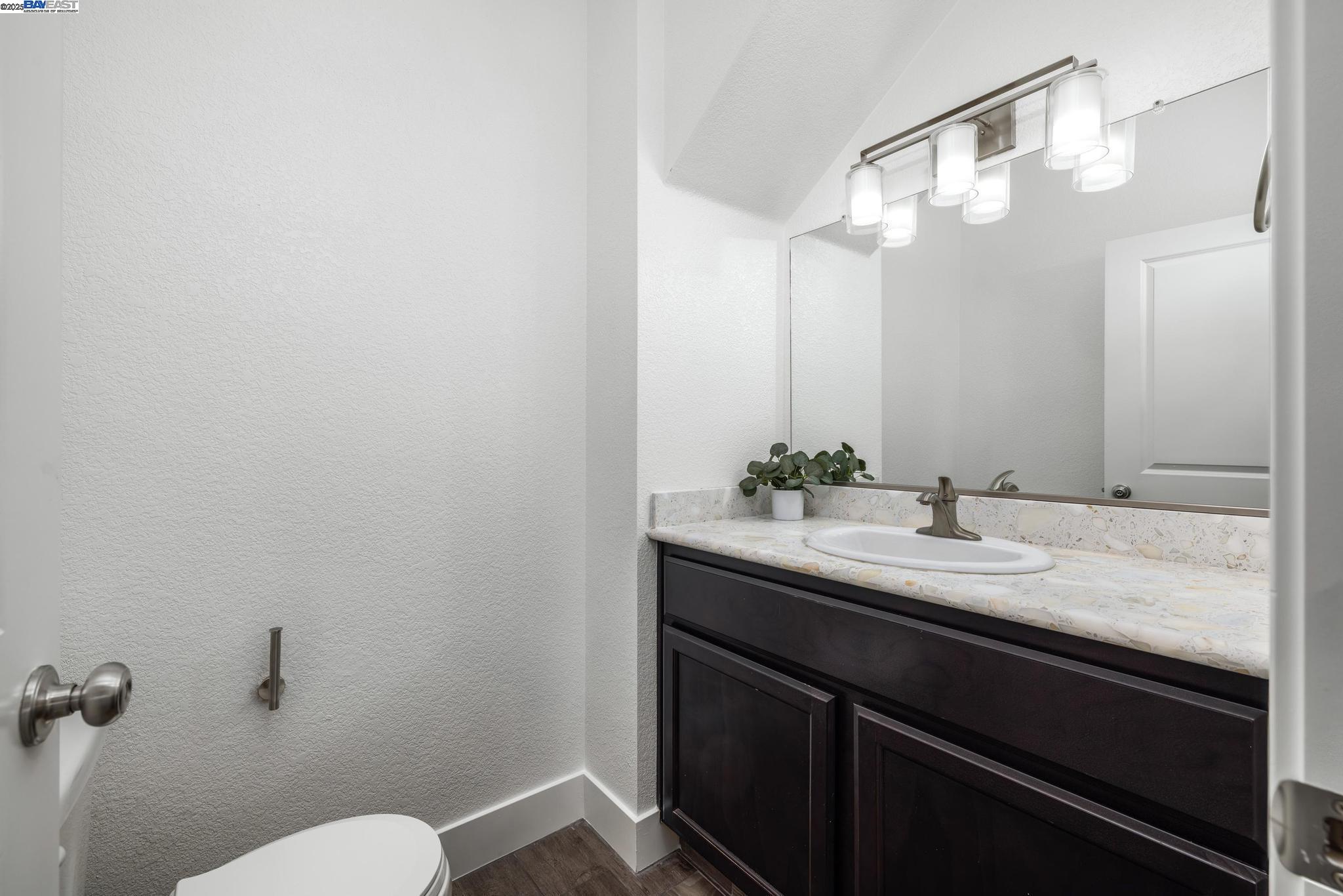 Detail Gallery Image 28 of 52 For 115 Lemon Blossom Ln, Patterson,  CA 95363 - 4 Beds | 2/1 Baths