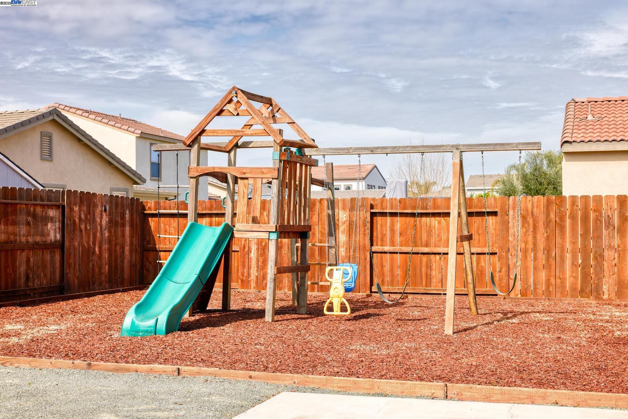 Detail Gallery Image 41 of 52 For 115 Lemon Blossom Ln, Patterson,  CA 95363 - 4 Beds | 2/1 Baths