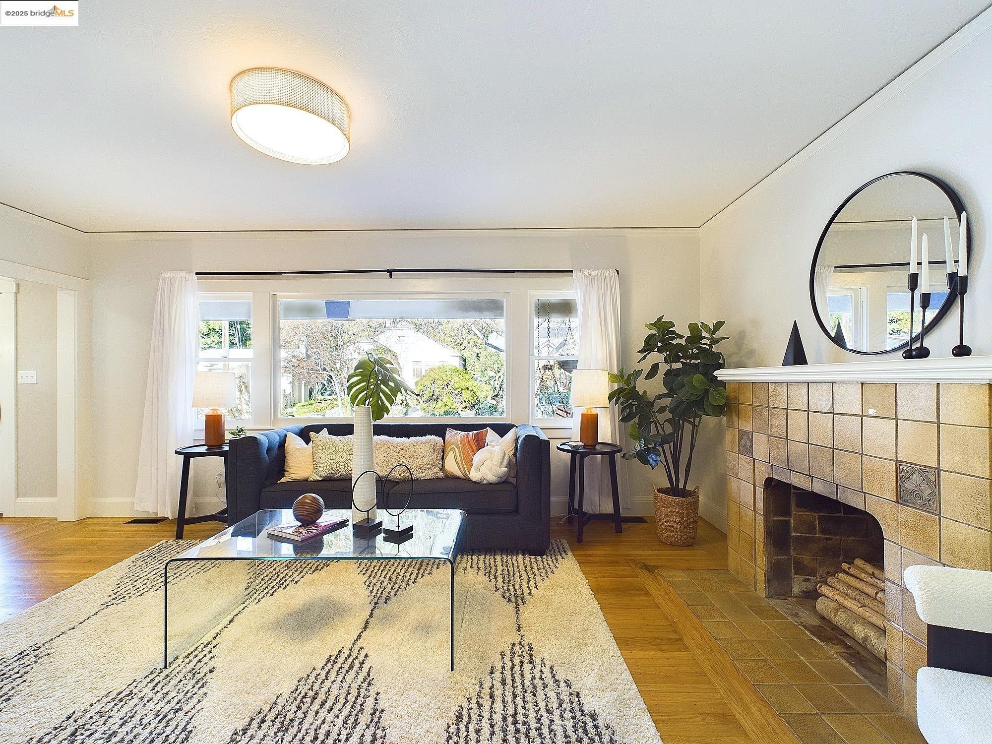 property-img