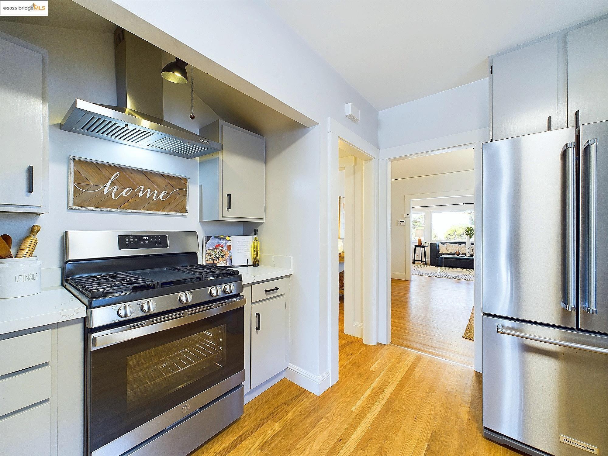 property-img