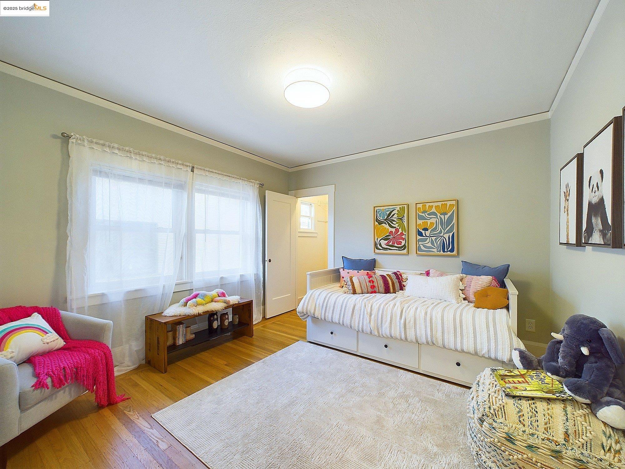 property-img