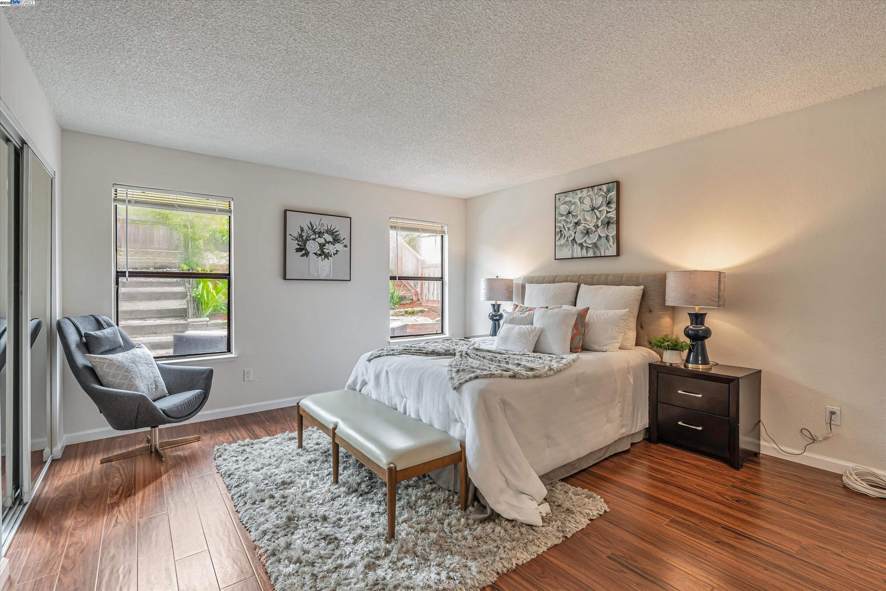 property-img