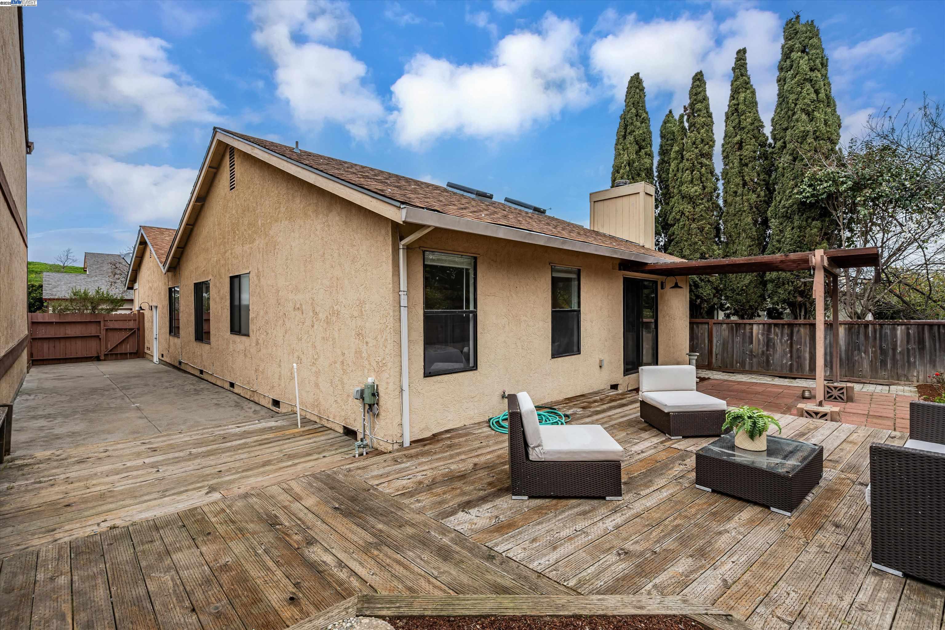 property-img