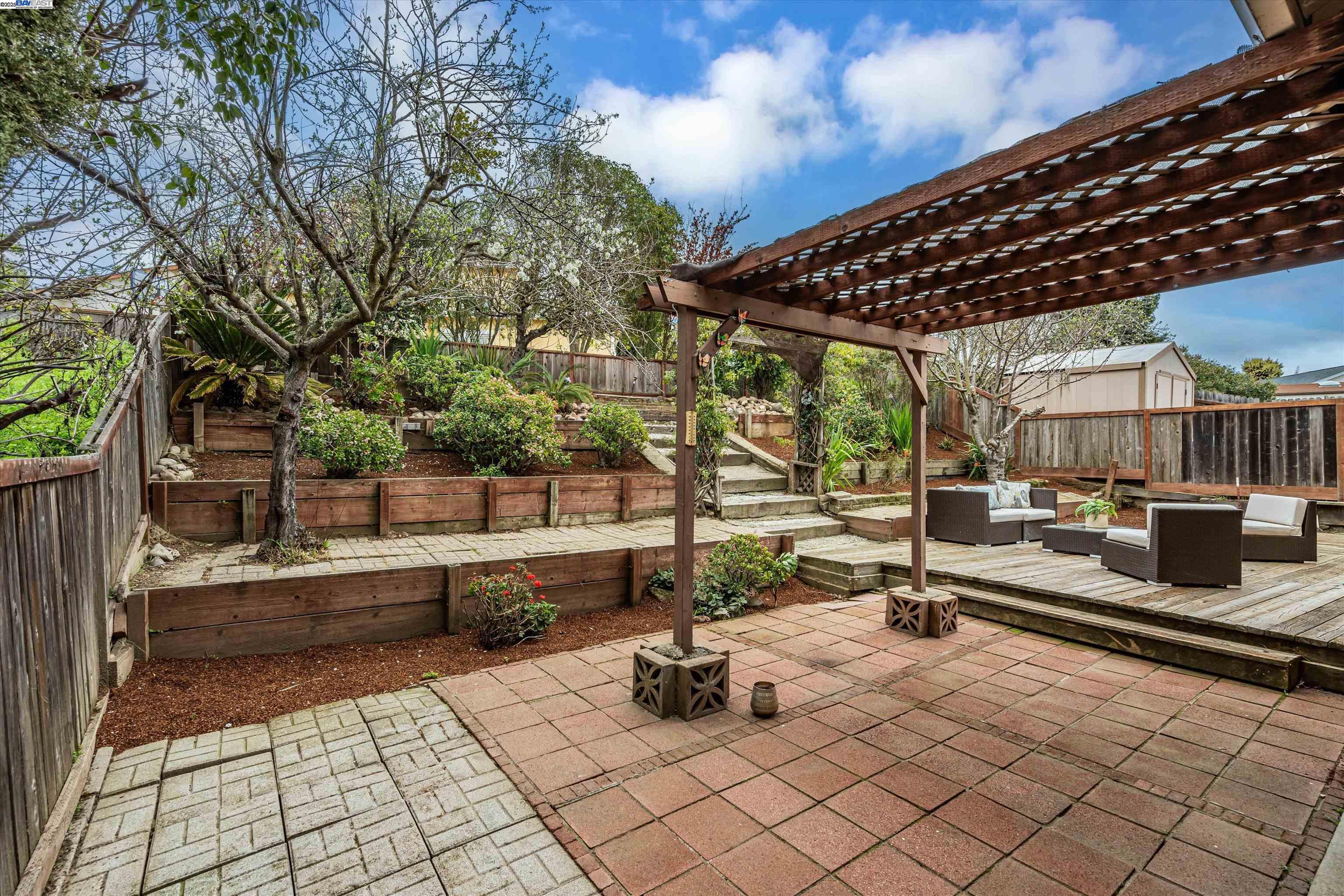 property-img