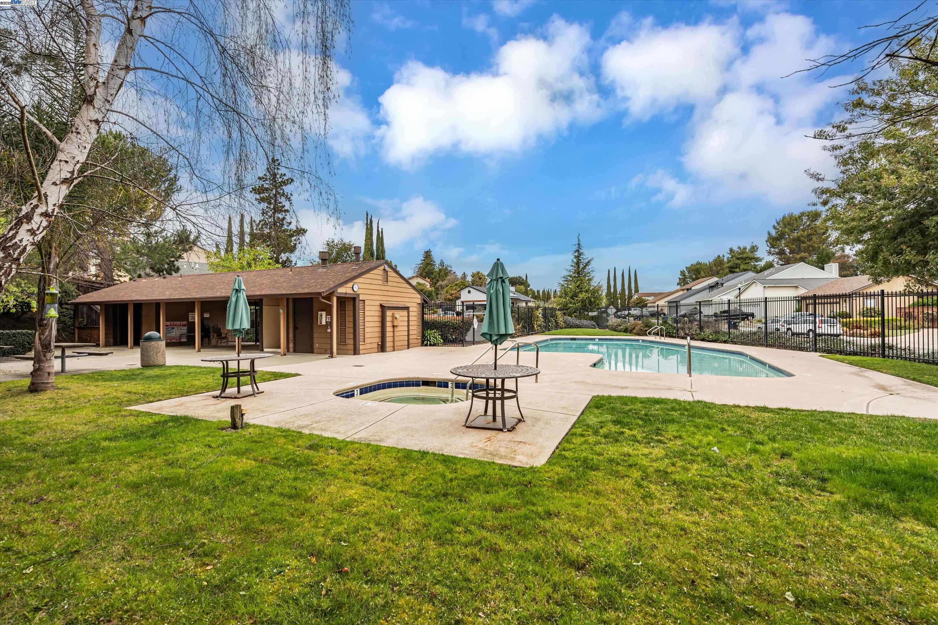 property-img