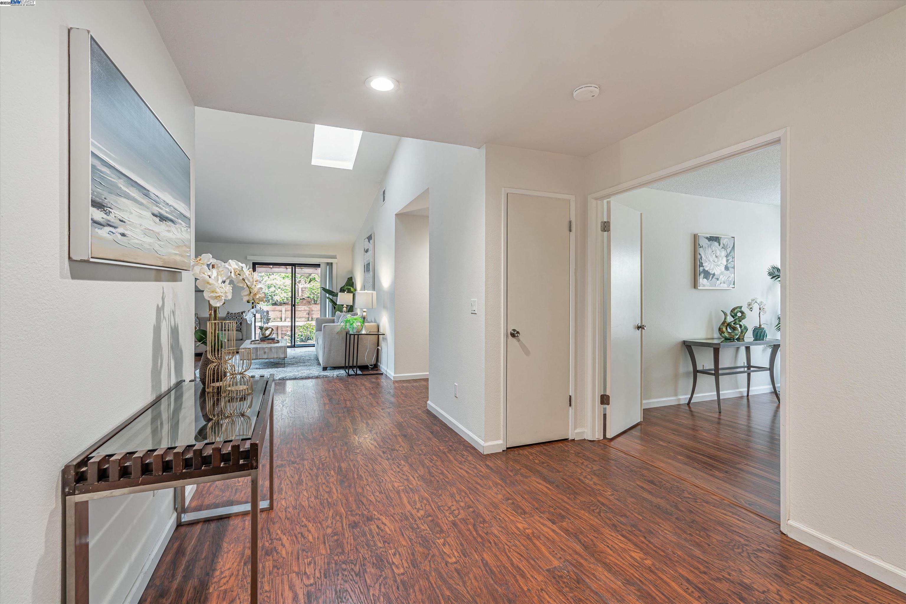 property-img
