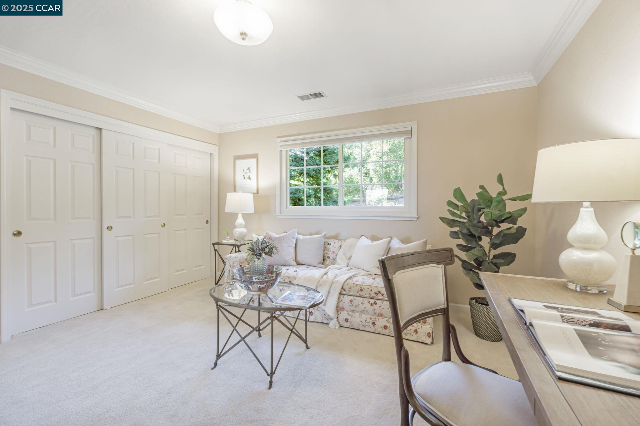 property-img