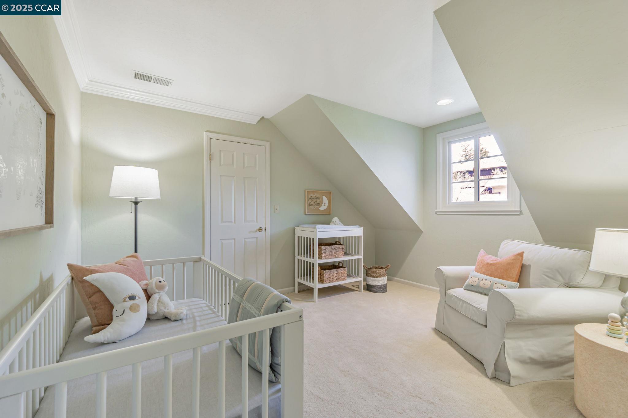 property-img