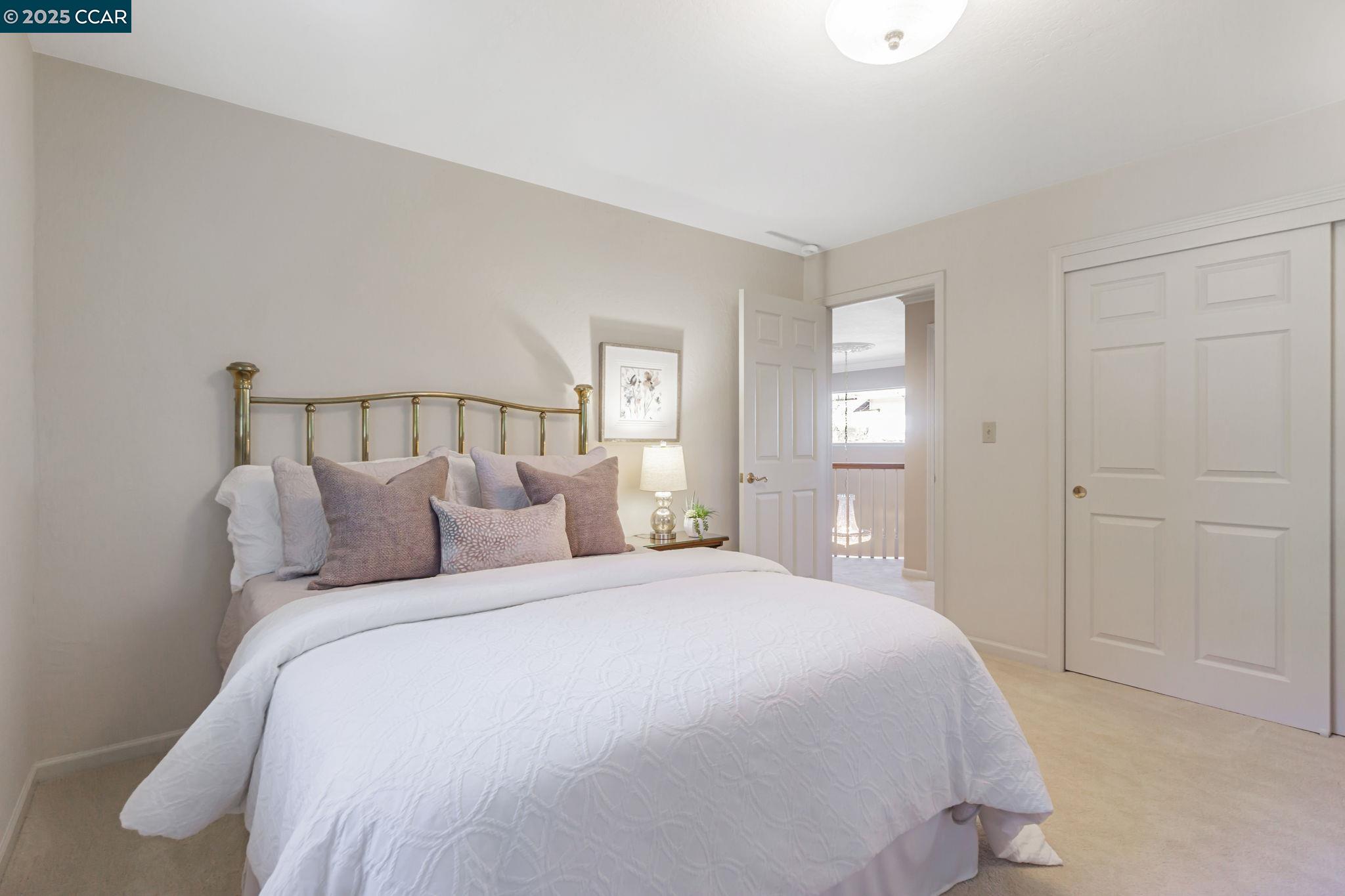 property-img