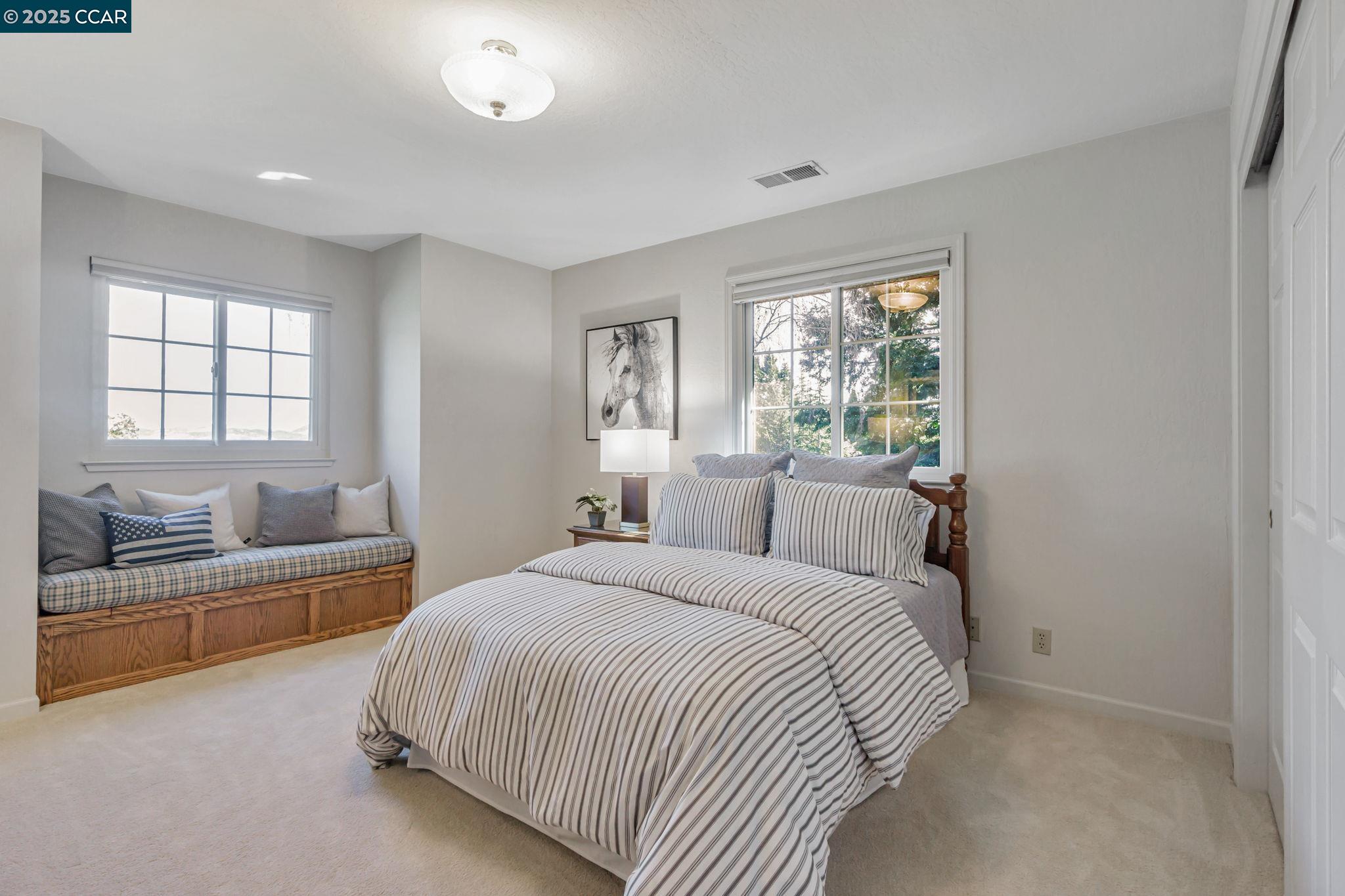 property-img