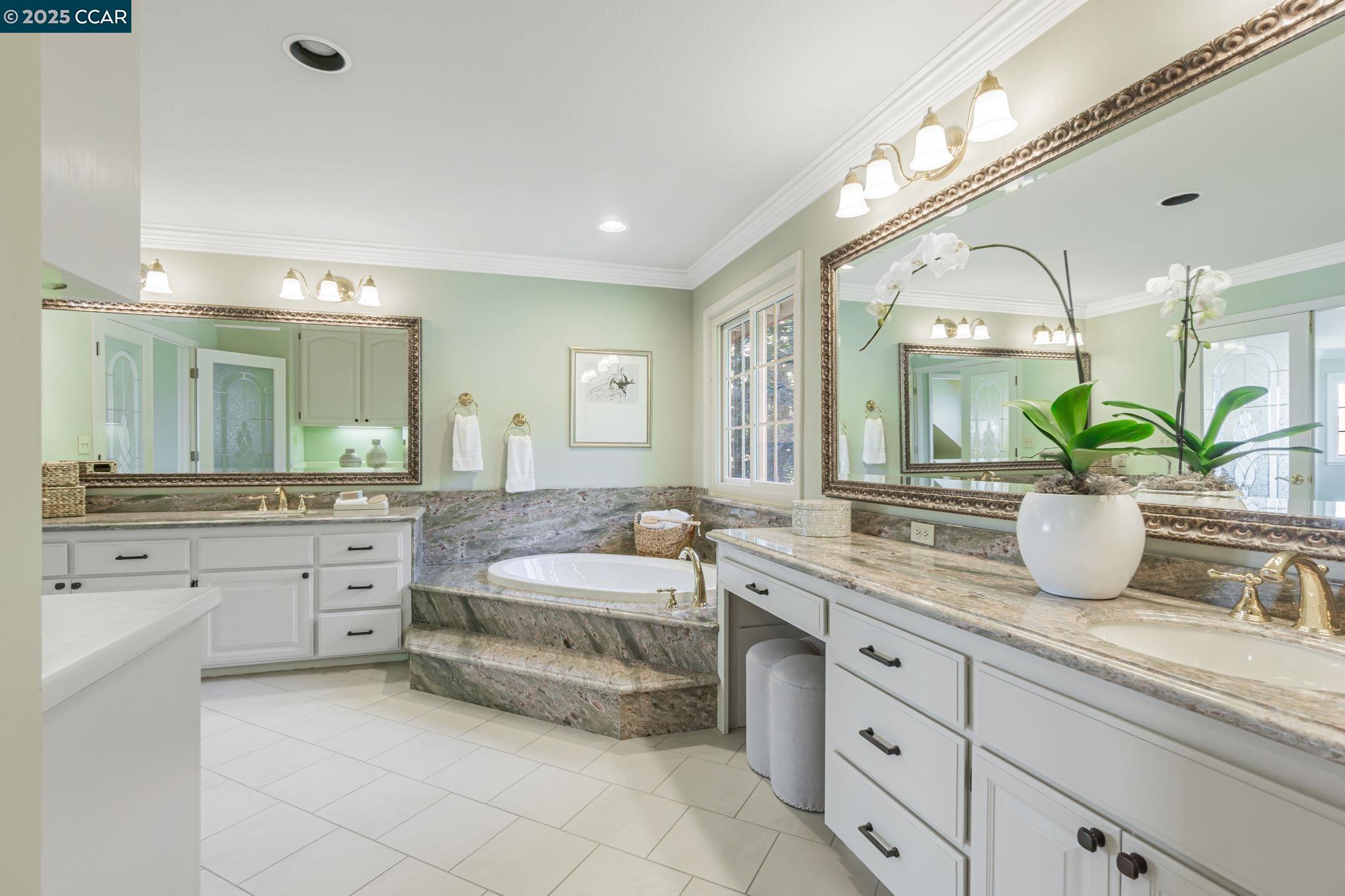 property-img