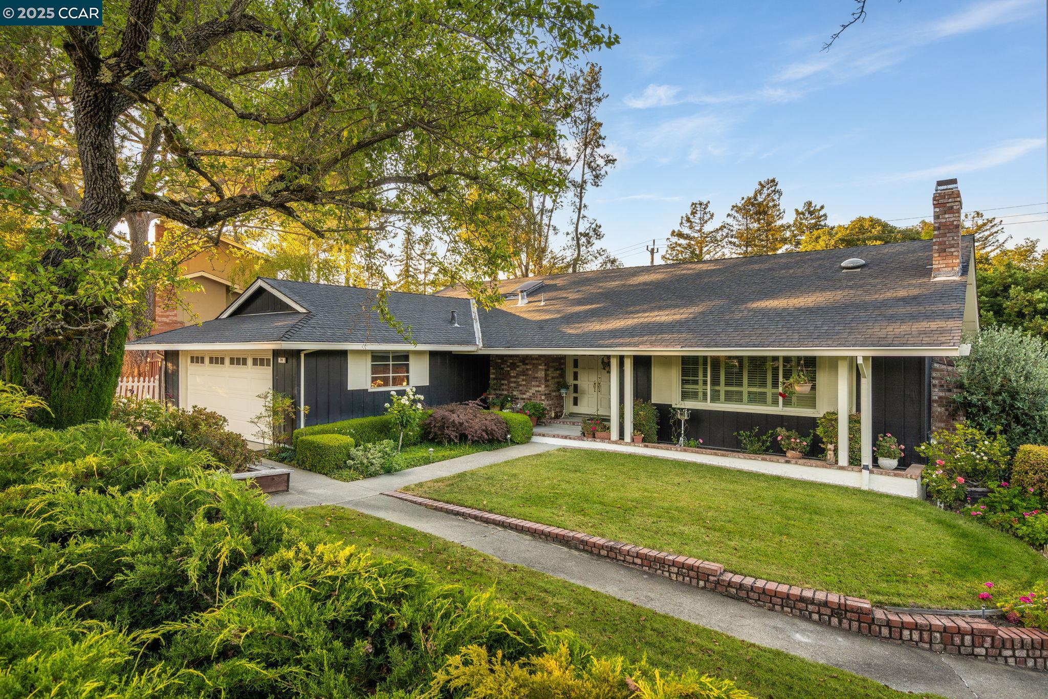 Detail Gallery Image 3 of 57 For 74 Gaywood Pl, Moraga,  CA 94556 - 4 Beds | 2 Baths