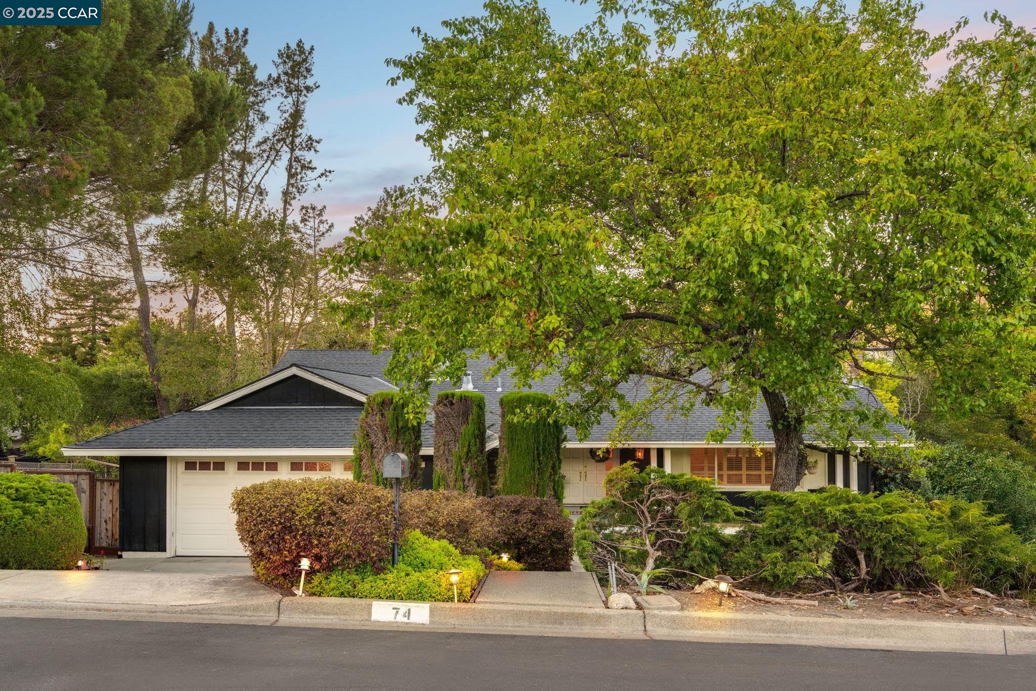 Detail Gallery Image 37 of 57 For 74 Gaywood Pl, Moraga,  CA 94556 - 4 Beds | 2 Baths