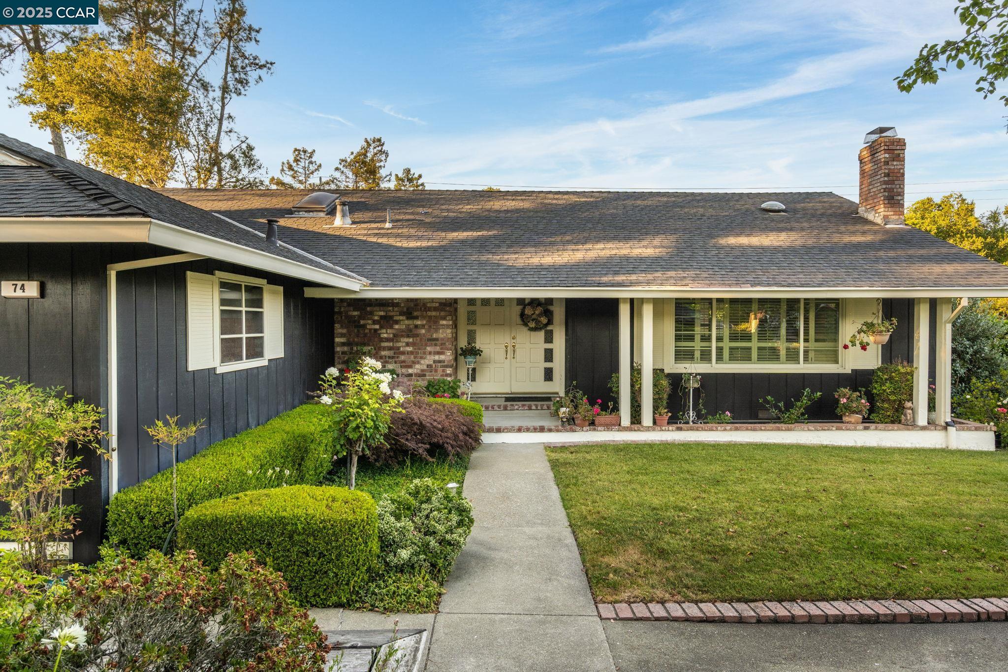 Detail Gallery Image 5 of 57 For 74 Gaywood Pl, Moraga,  CA 94556 - 4 Beds | 2 Baths