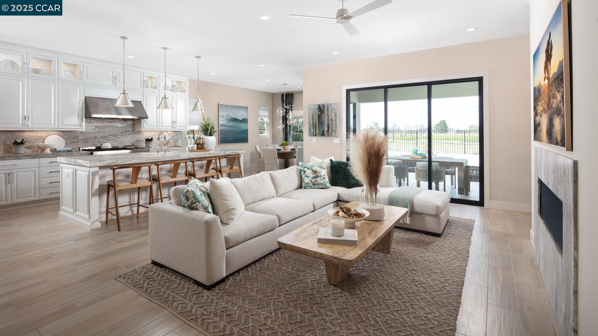 Detail Gallery Image 5 of 23 For 1600 White Rock Drive, Tracy,  CA 95377 - 2 Beds | 2/1 Baths