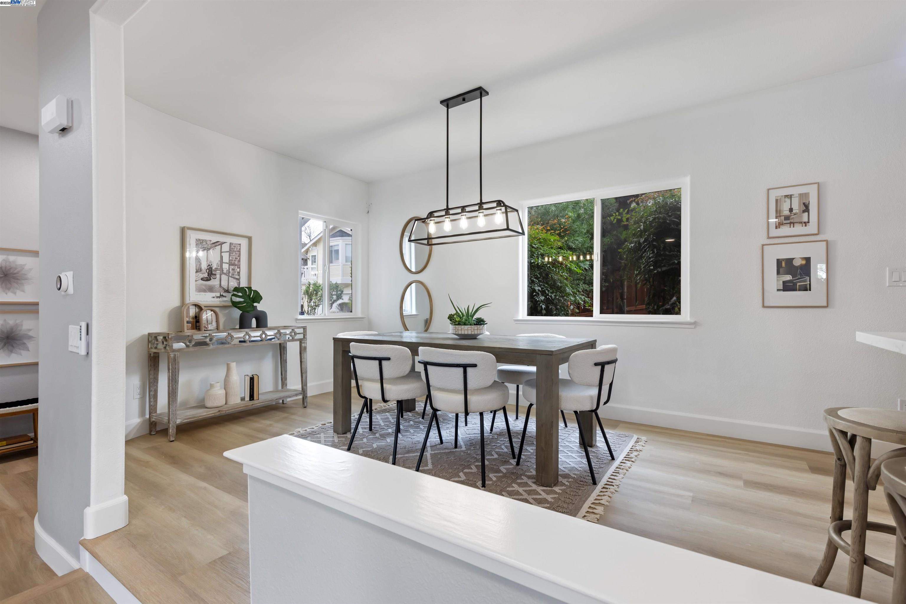 Detail Gallery Image 11 of 46 For 119 Mountview Ter, Benicia,  CA 94510 - 4 Beds | 2/1 Baths