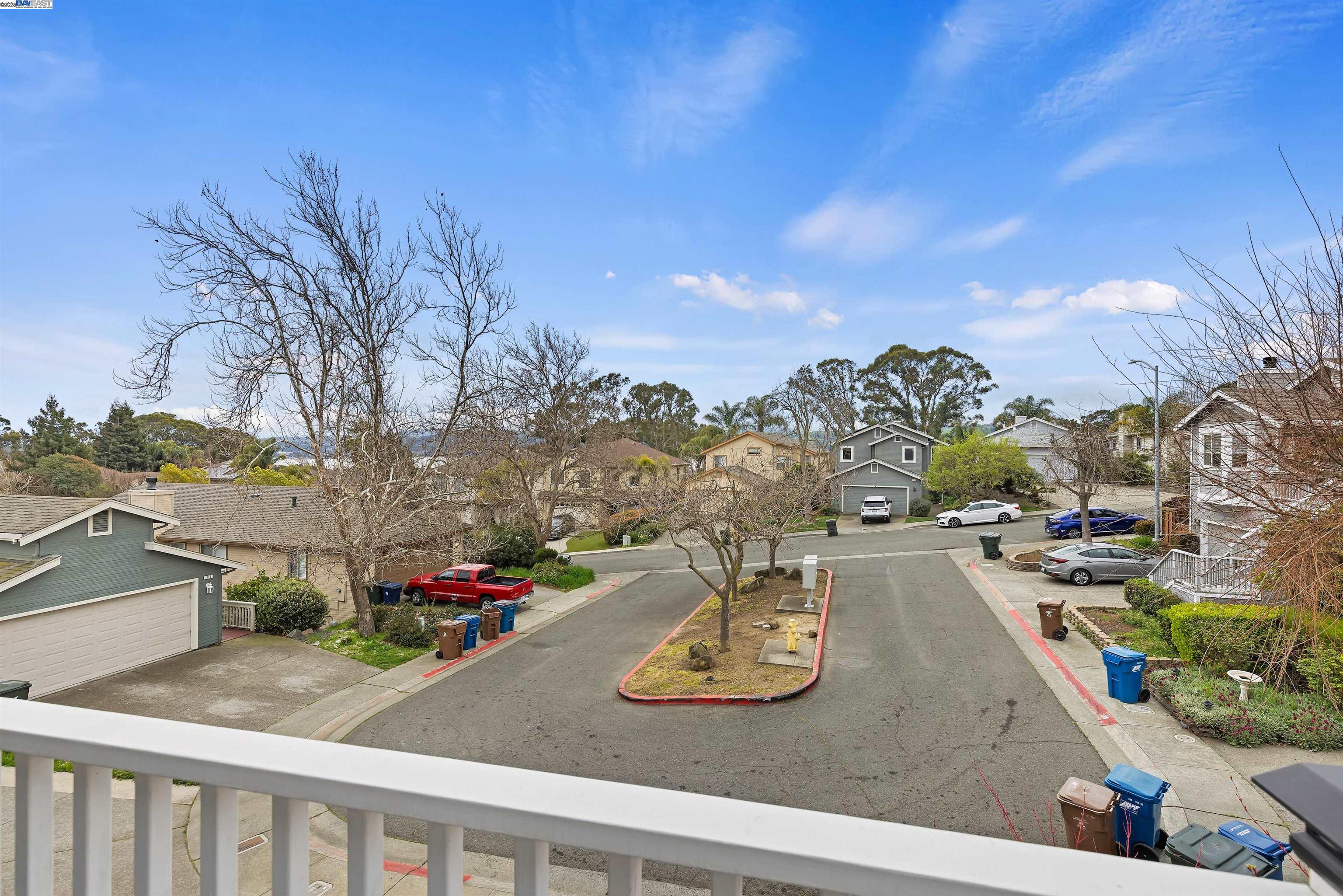 Detail Gallery Image 24 of 46 For 119 Mountview Ter, Benicia,  CA 94510 - 4 Beds | 2/1 Baths