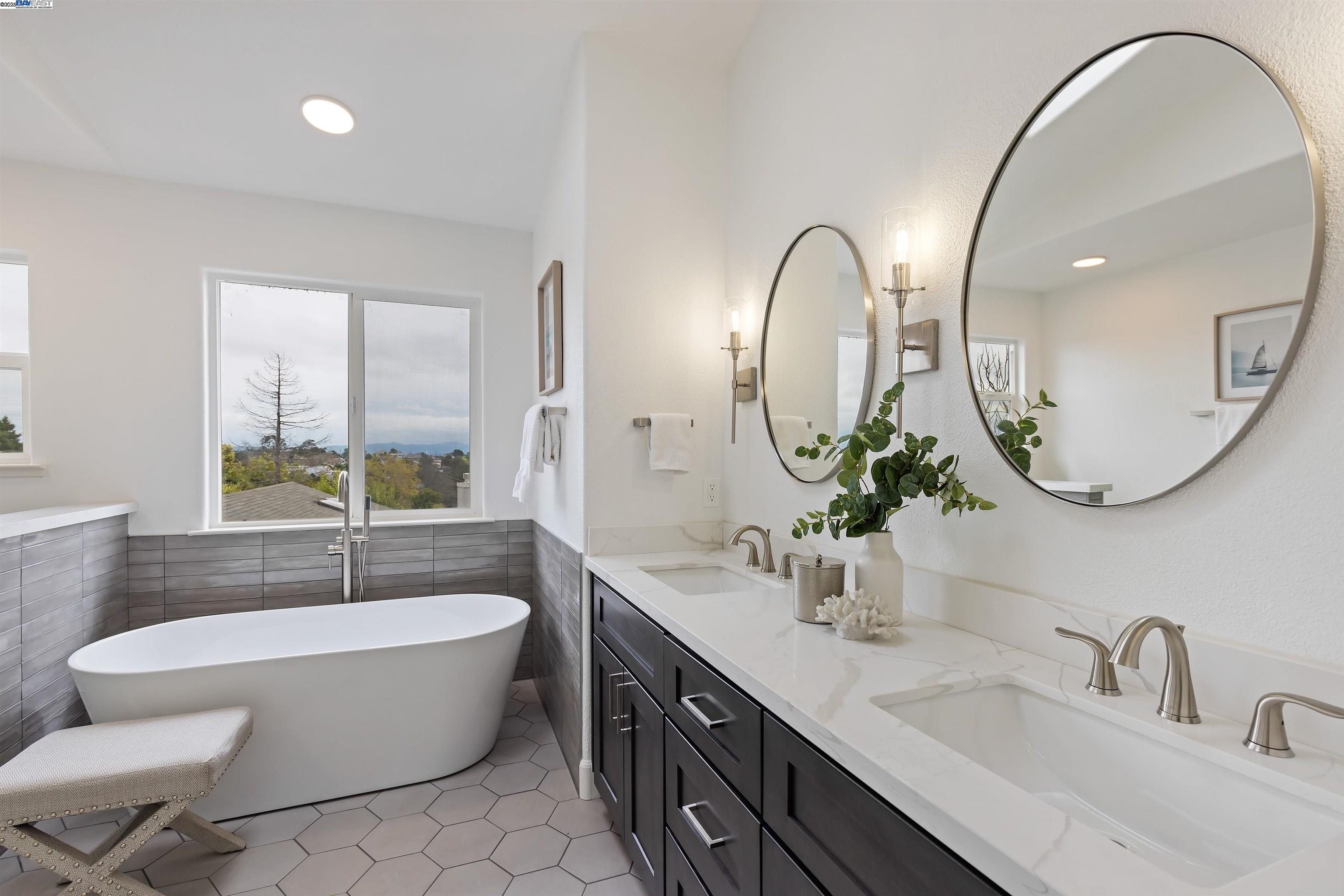 Detail Gallery Image 25 of 46 For 119 Mountview Ter, Benicia,  CA 94510 - 4 Beds | 2/1 Baths