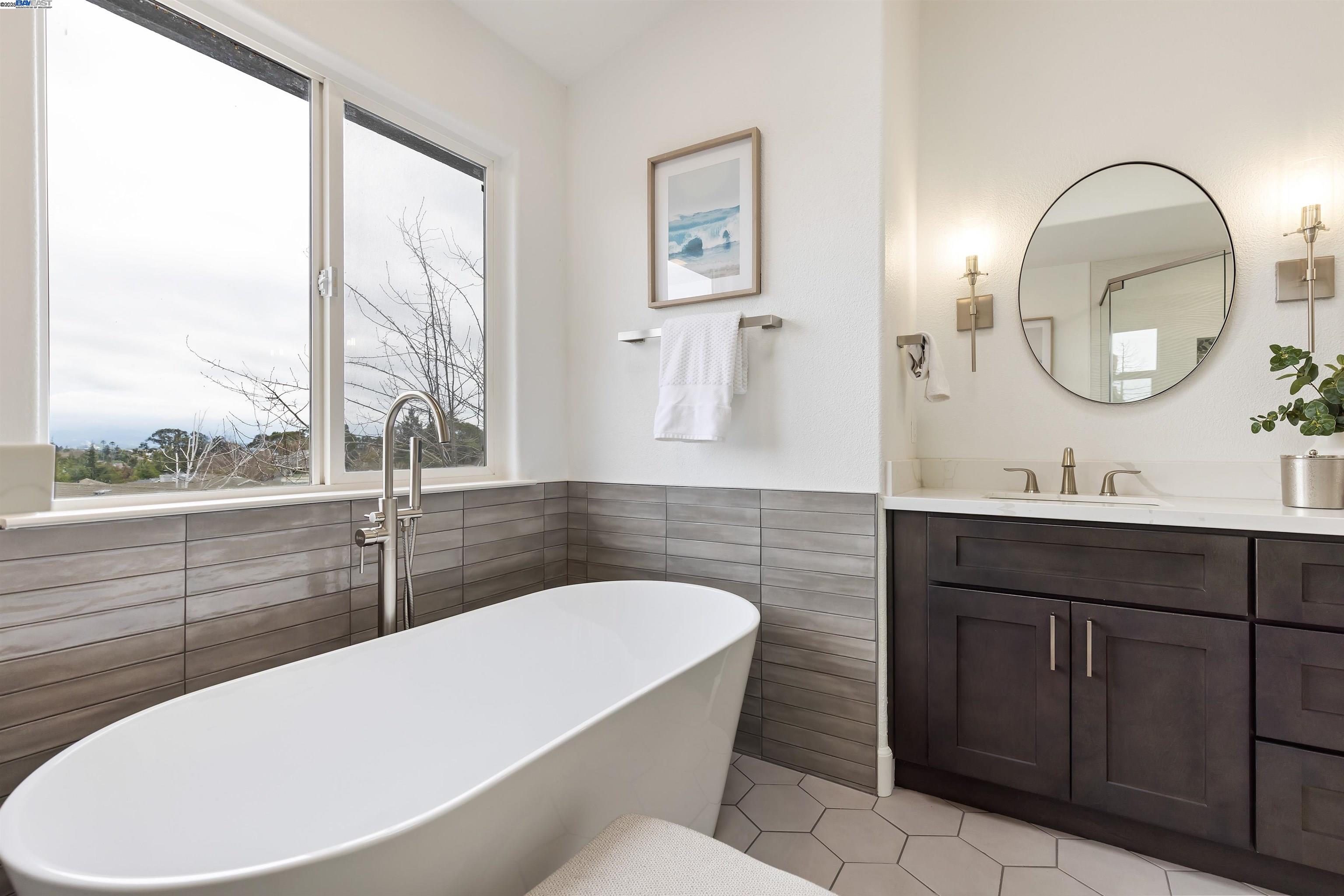 Detail Gallery Image 26 of 46 For 119 Mountview Ter, Benicia,  CA 94510 - 4 Beds | 2/1 Baths