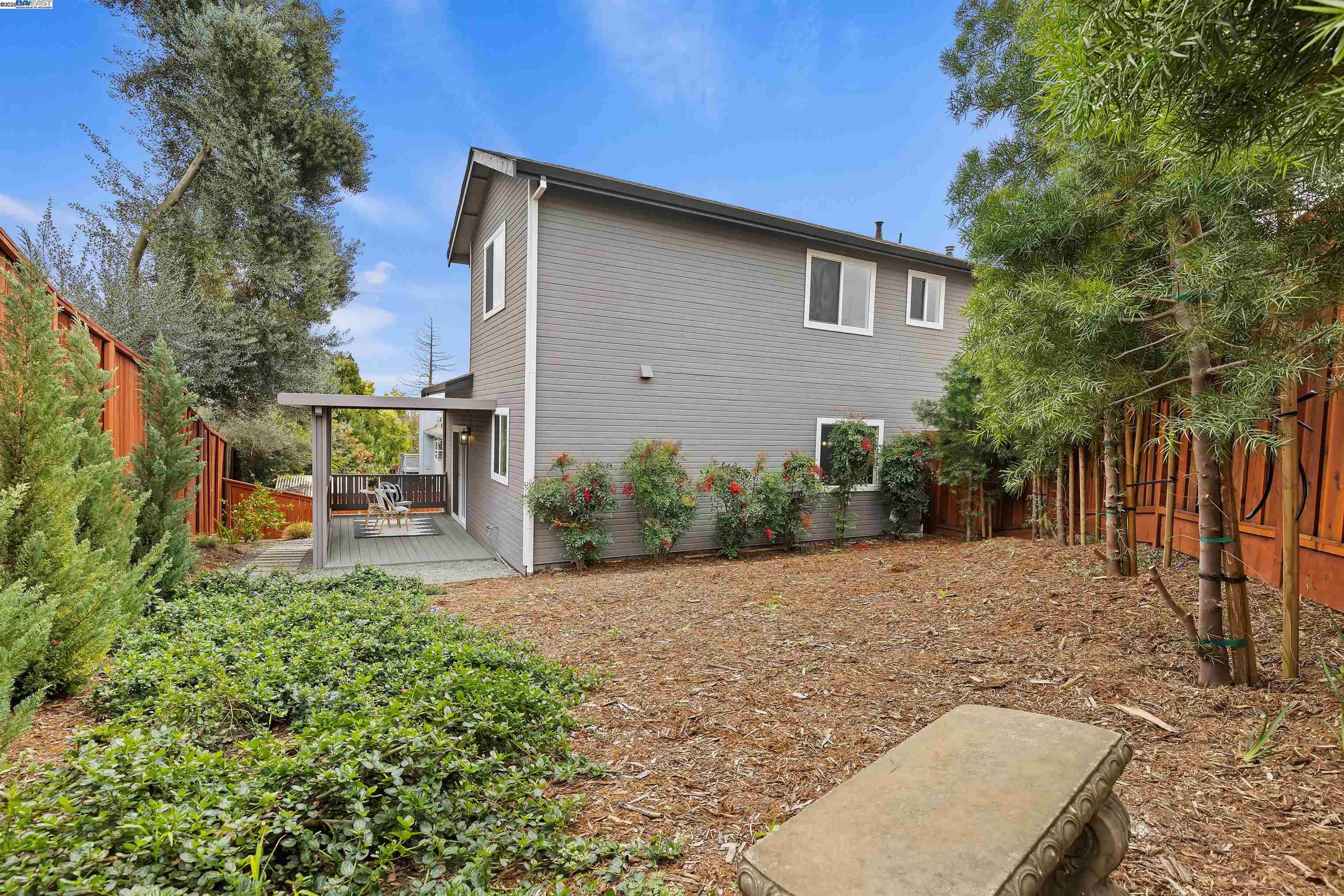 Detail Gallery Image 34 of 46 For 119 Mountview Ter, Benicia,  CA 94510 - 4 Beds | 2/1 Baths
