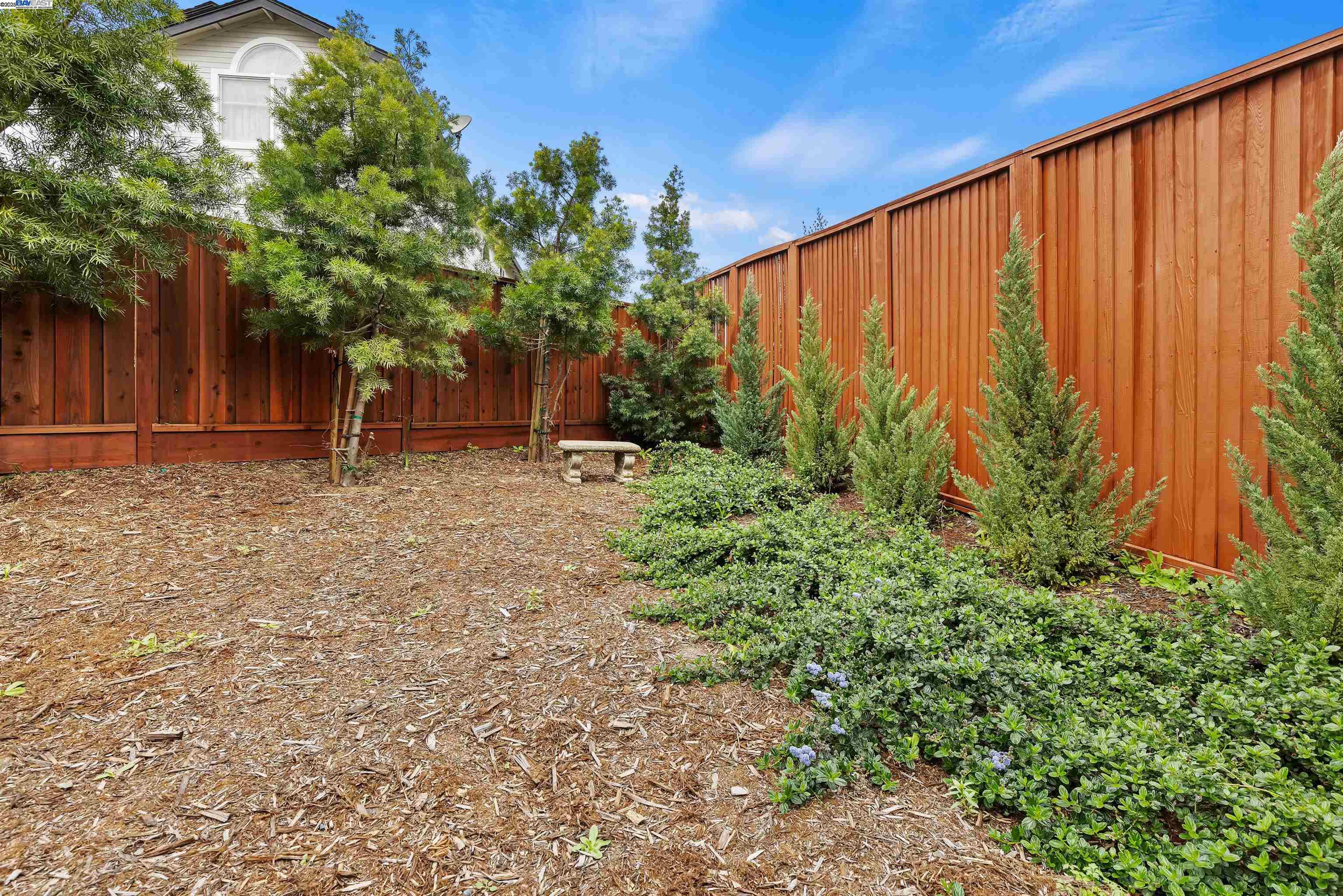 Detail Gallery Image 41 of 46 For 119 Mountview Ter, Benicia,  CA 94510 - 4 Beds | 2/1 Baths