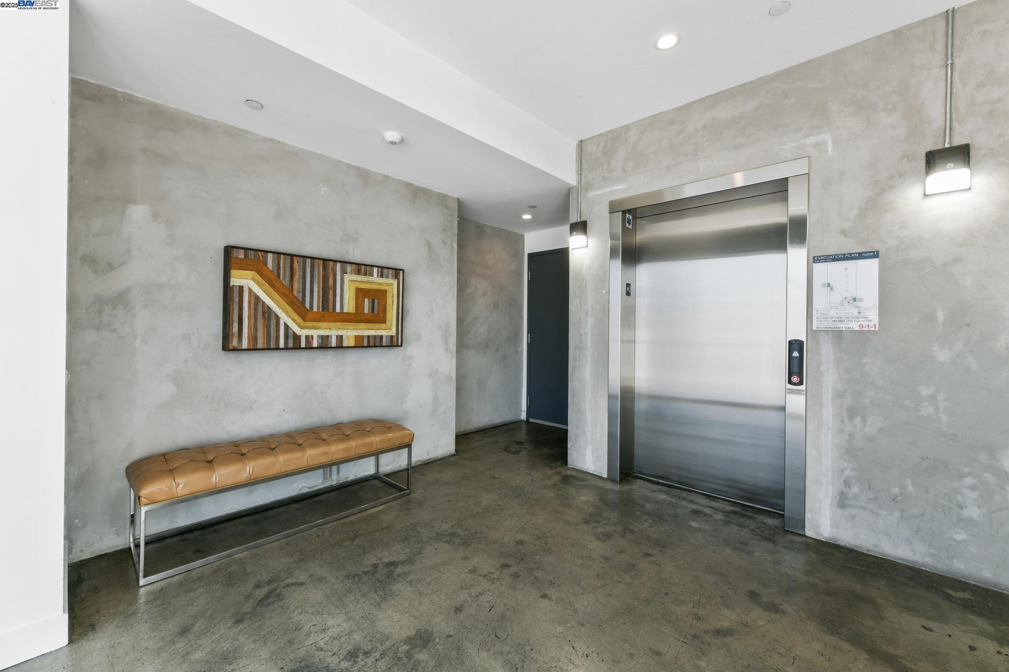414 29Th Ave # 5, Oakland, California 94601, 1 Bedroom Bedrooms, 4 Rooms Rooms,2 BathroomsBathrooms,Residential,For Sale,414 29Th Ave # 5,41088399