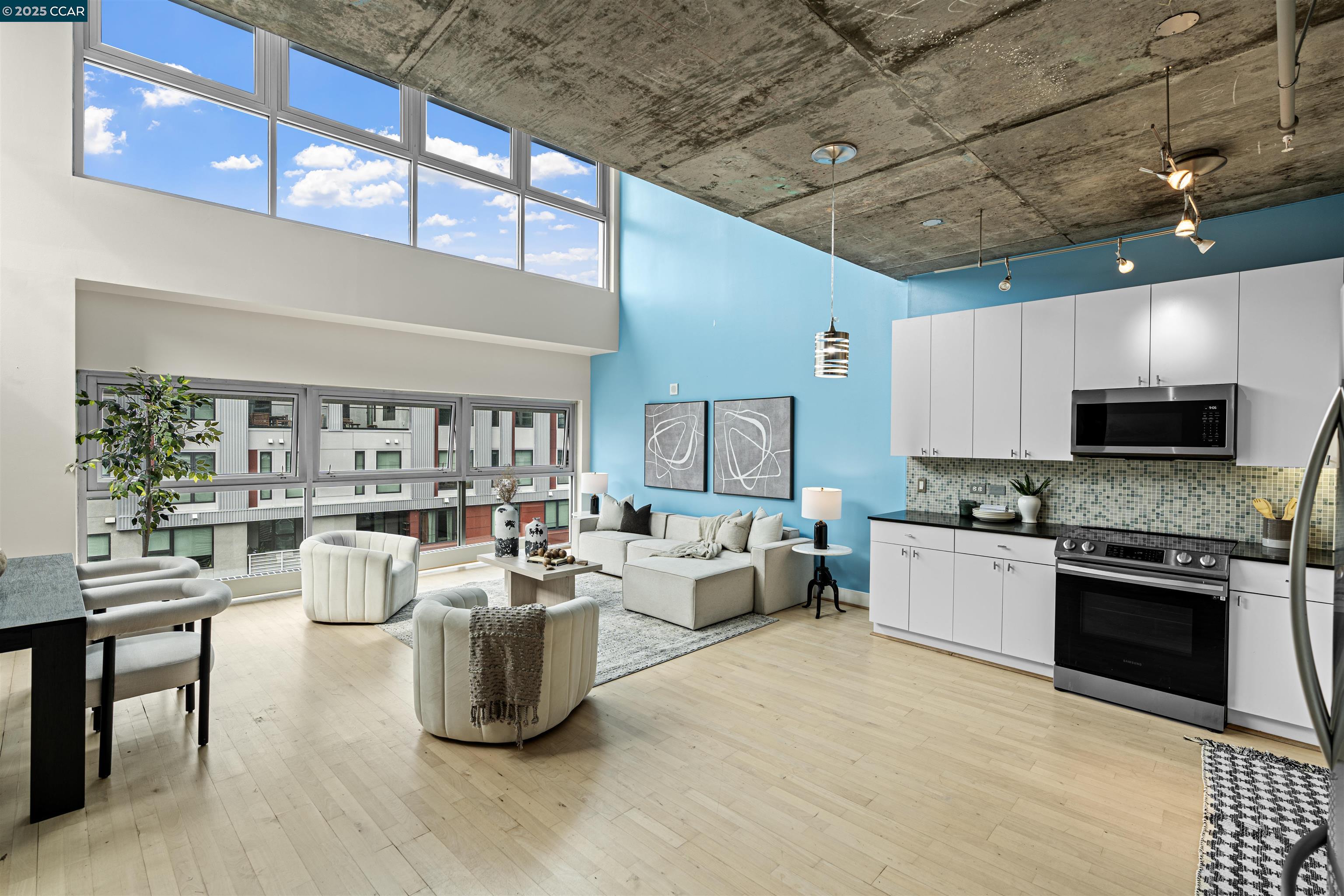 More Details about MLS # 41088400 : 311 OAK ST # 837
