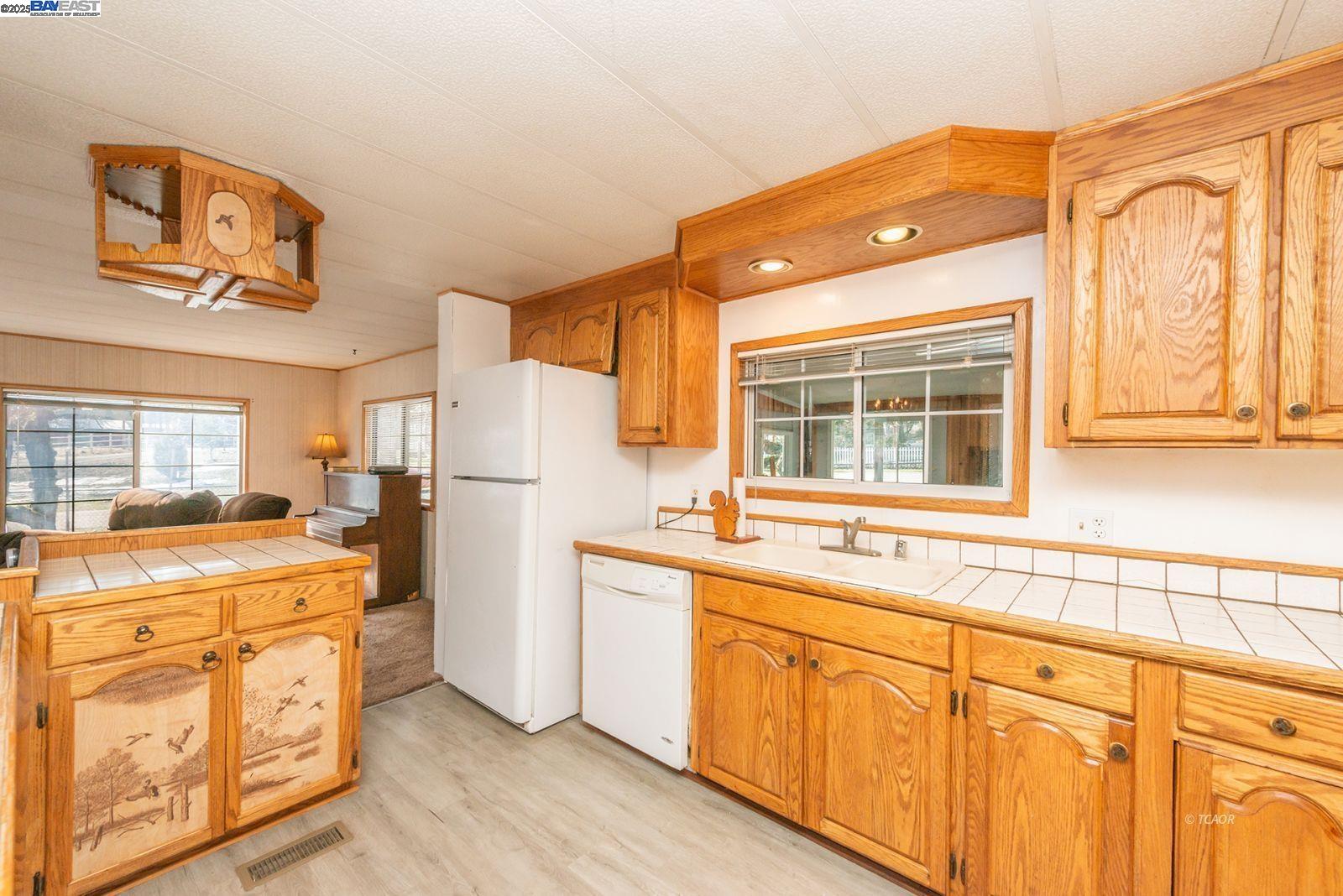 Detail Gallery Image 16 of 42 For 10 Steelhead Circle, Lewiston,  CA 96052 - 2 Beds | 2 Baths