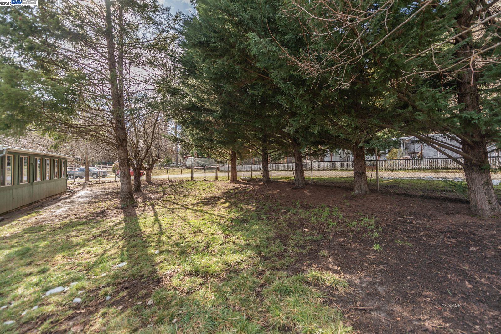 Detail Gallery Image 39 of 42 For 10 Steelhead Circle, Lewiston,  CA 96052 - 2 Beds | 2 Baths