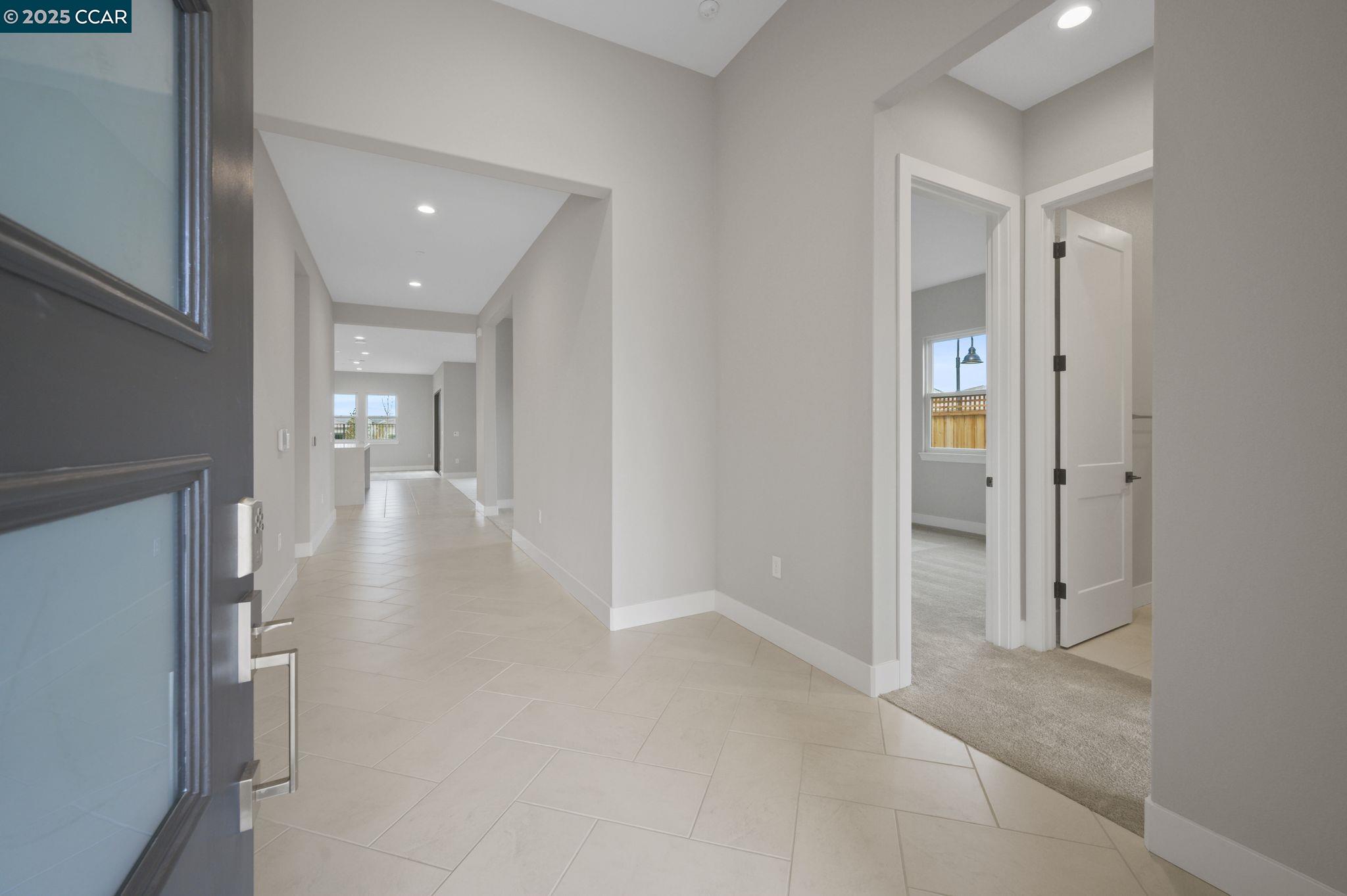 Detail Gallery Image 1 of 1 For 1601 White Rock Dr, Tracy,  CA 95377 - 3 Beds | 2/1 Baths