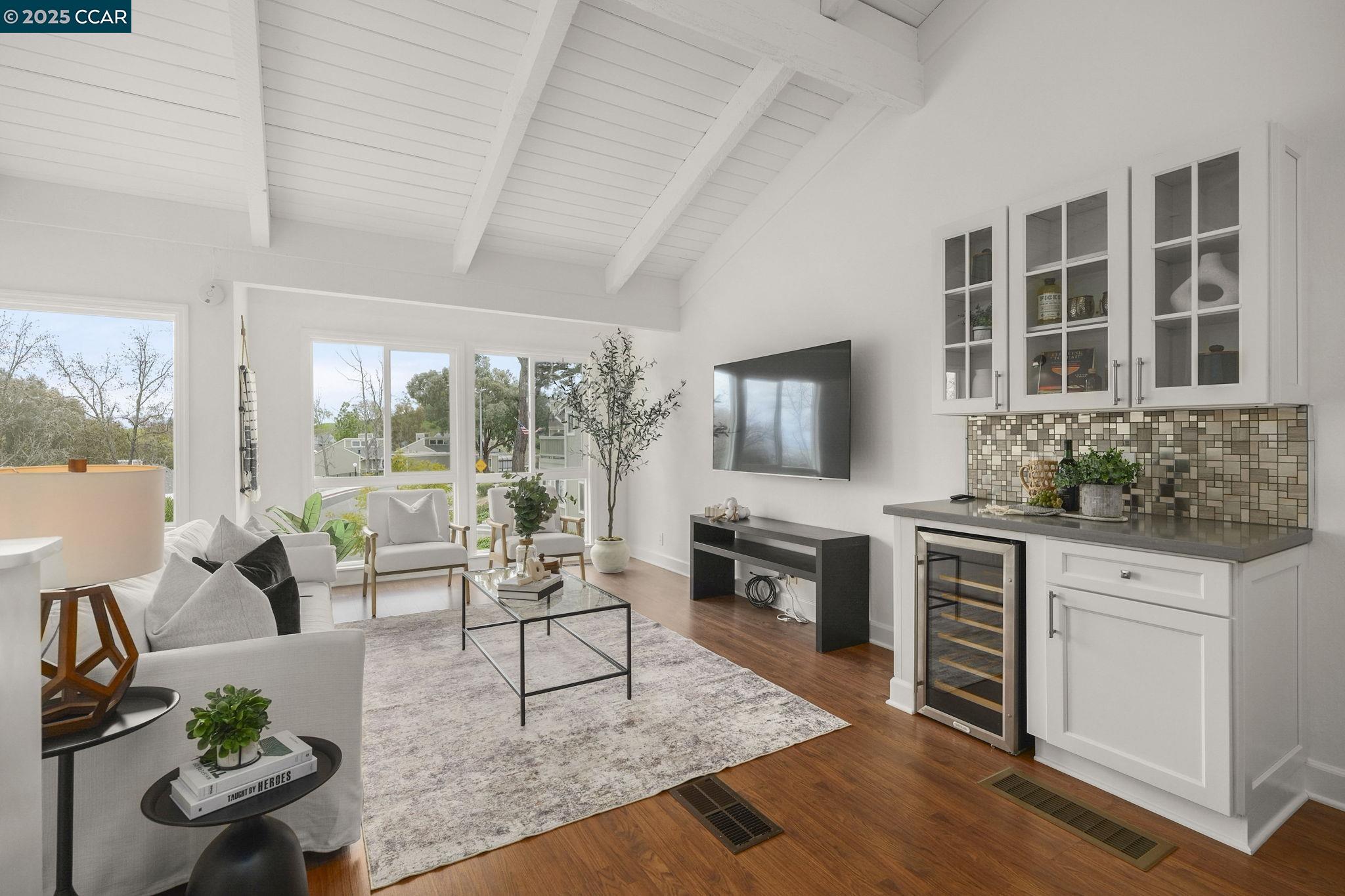 Photo #3: 41088419 Listing 