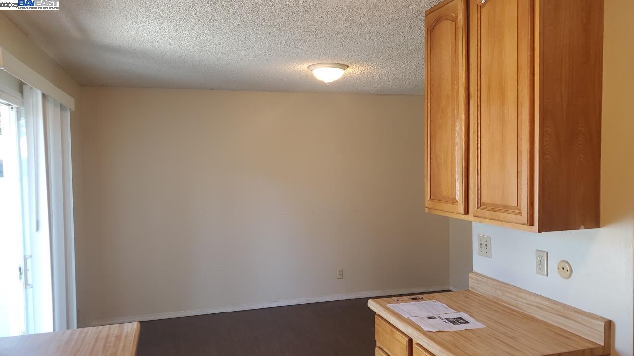 Photo #8: 41088422 Listing: Photo #8