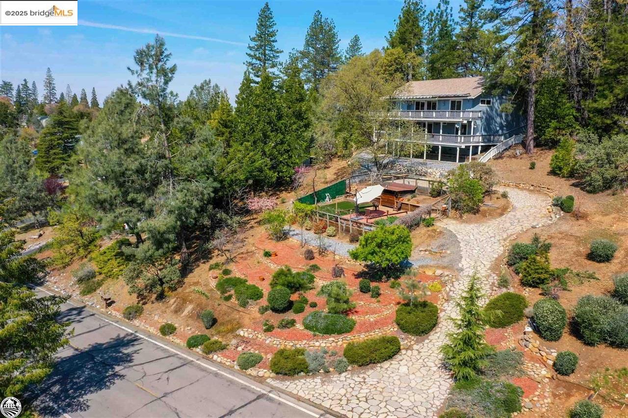Detail Gallery Image 14 of 48 For 494 Larkspur Ct., Murphys,  CA 95247-9480 - 4 Beds | 3 Baths