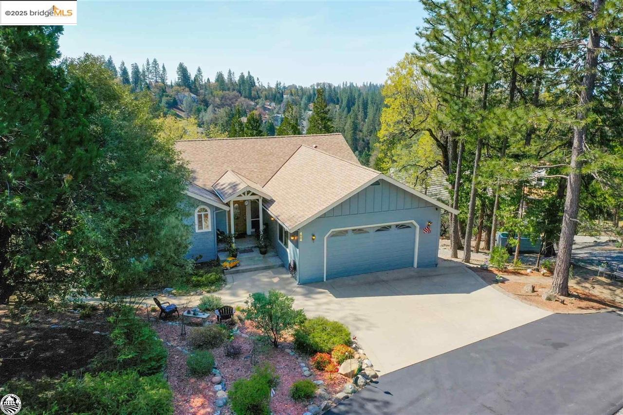 Detail Gallery Image 3 of 48 For 494 Larkspur Ct., Murphys,  CA 95247-9480 - 4 Beds | 3 Baths