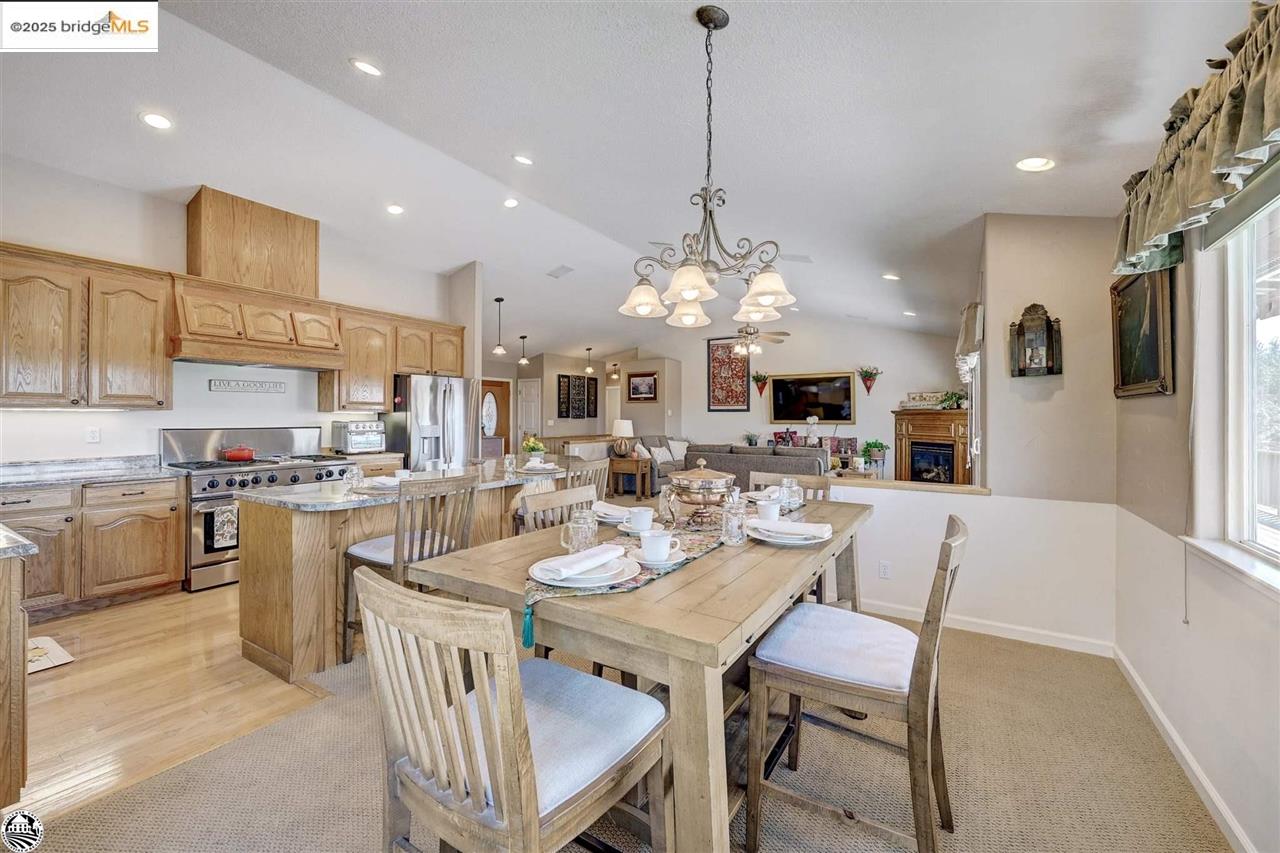 Detail Gallery Image 34 of 48 For 494 Larkspur Ct., Murphys,  CA 95247-9480 - 4 Beds | 3 Baths