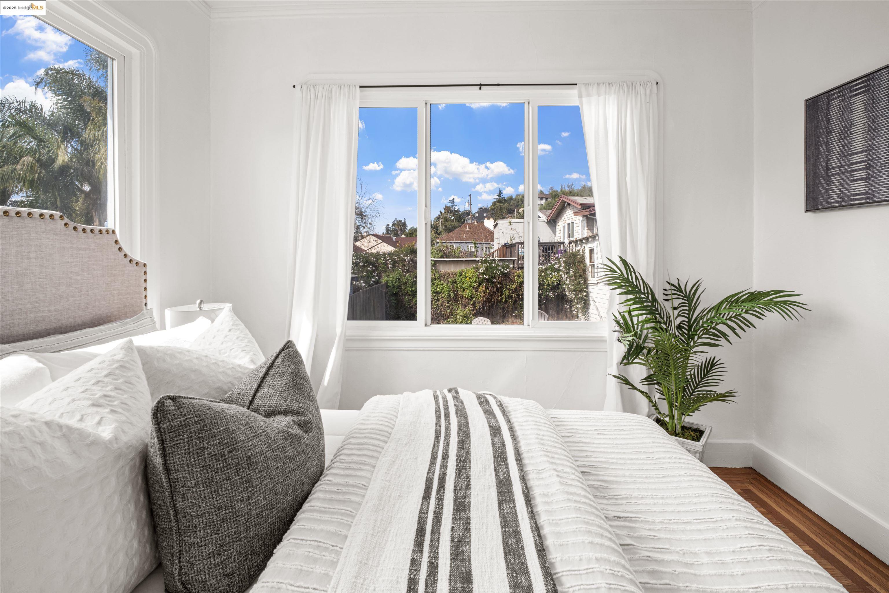 2951 73rd Ave, Oakland, California 94605, 2 Bedrooms Bedrooms, 5 Rooms Rooms,1 BathroomBathrooms,Residential,For Sale,2951 73rd Ave,41088448