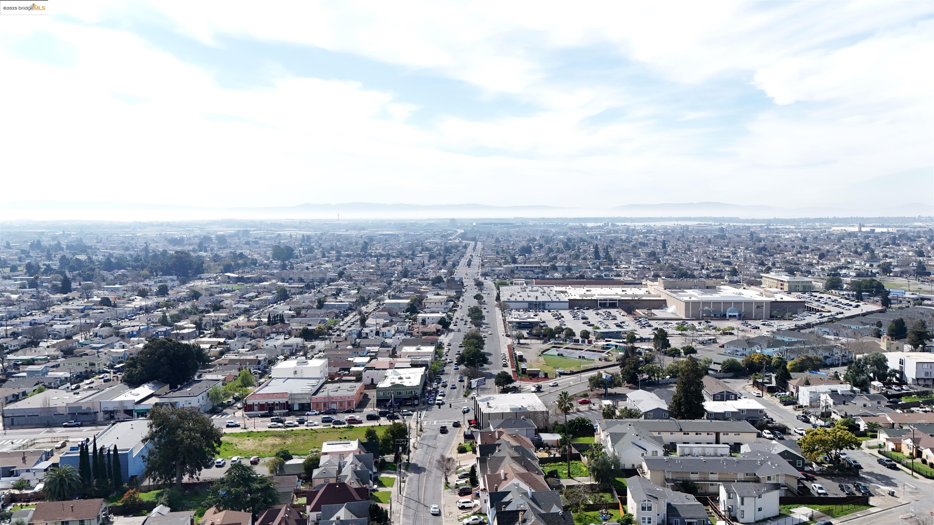 2951 73rd Ave, Oakland, California 94605, 2 Bedrooms Bedrooms, 5 Rooms Rooms,1 BathroomBathrooms,Residential,For Sale,2951 73rd Ave,41088448