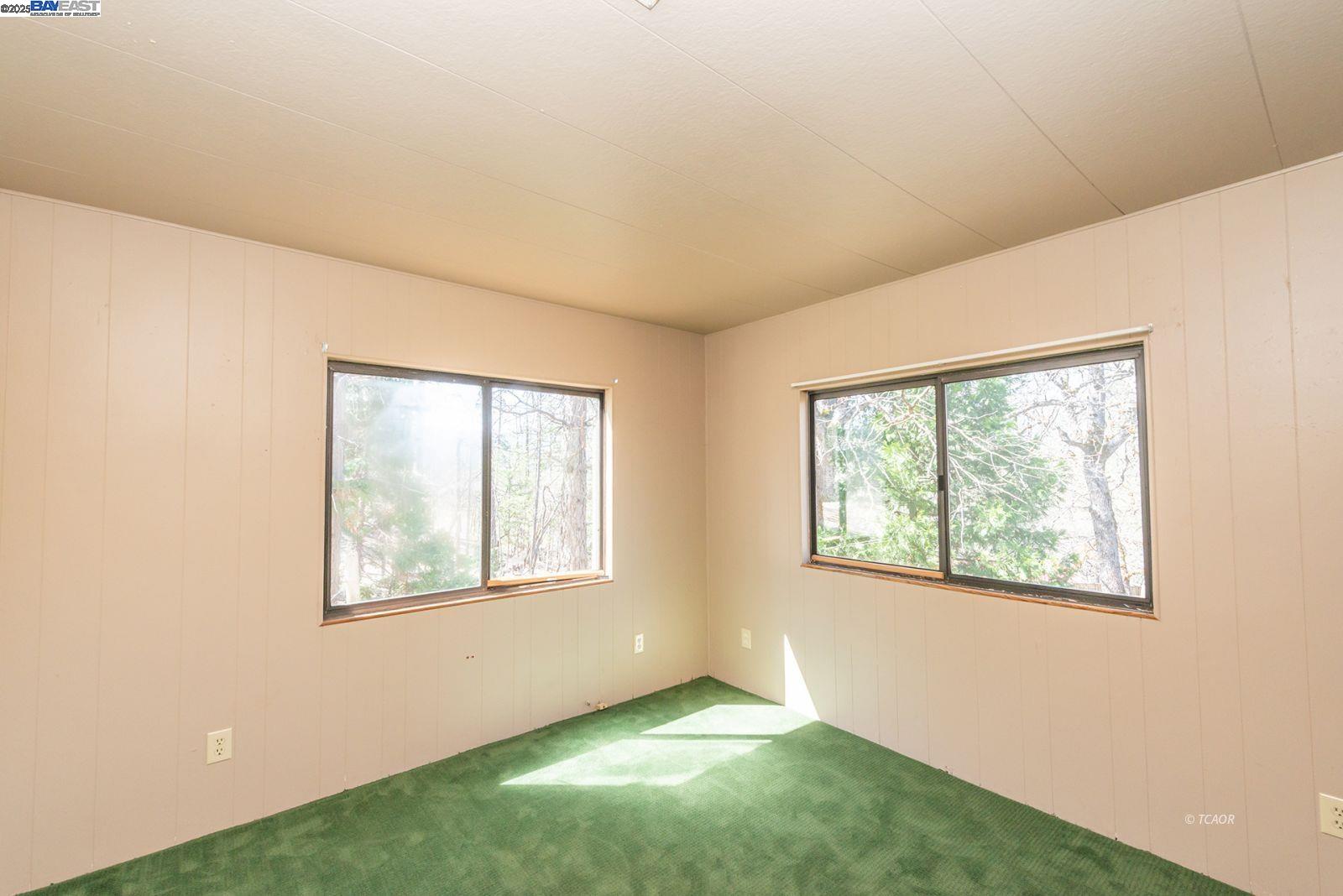 Detail Gallery Image 18 of 41 For 590 Brooks Ln, Weaverville,  CA 96093 - 3 Beds | 2 Baths